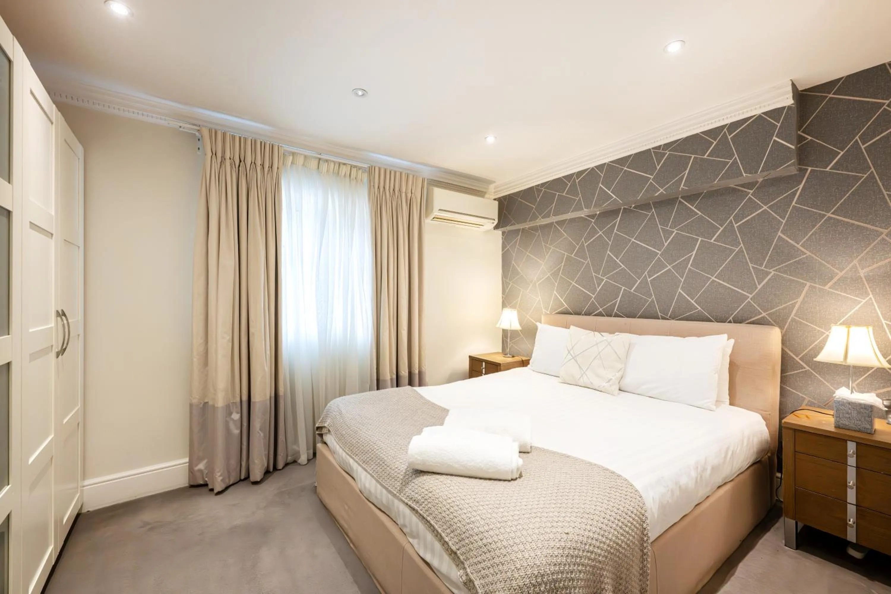 Bed in Queensgate Court