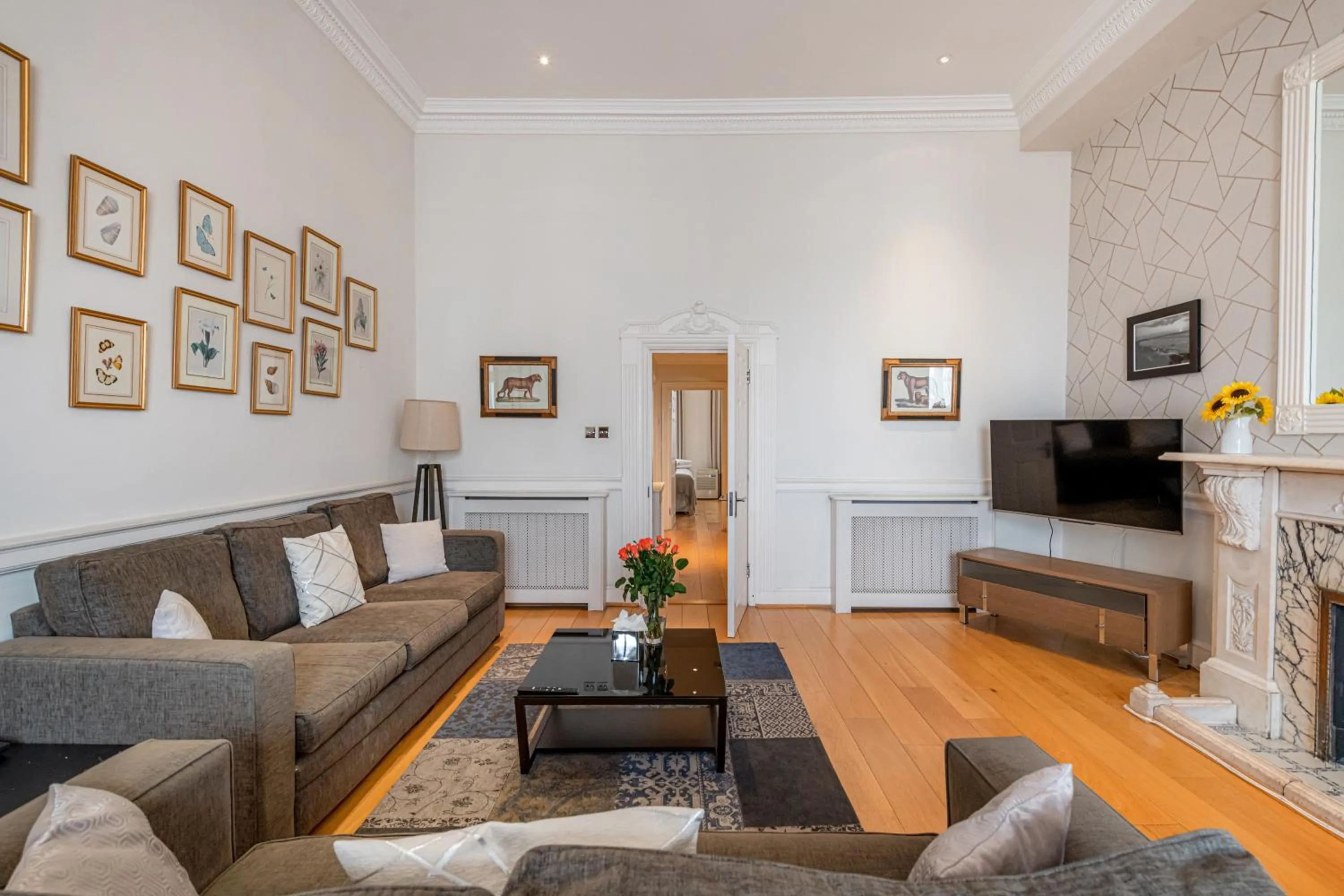 Living room in Queensgate Court