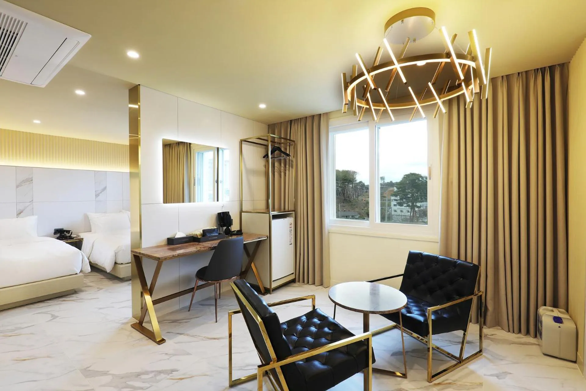 Bed in Hotel The One