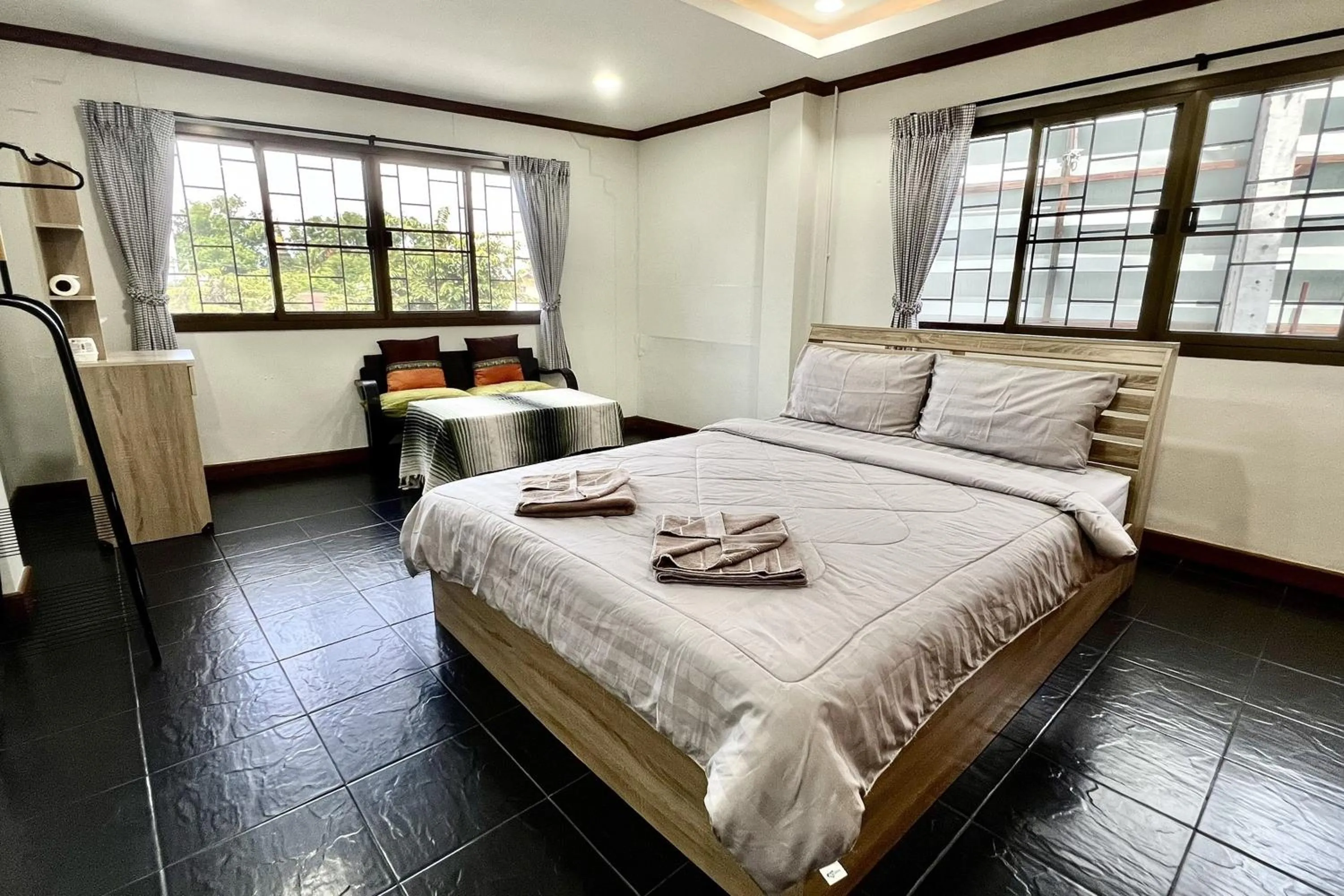 Bed in Good Sleep Guest House