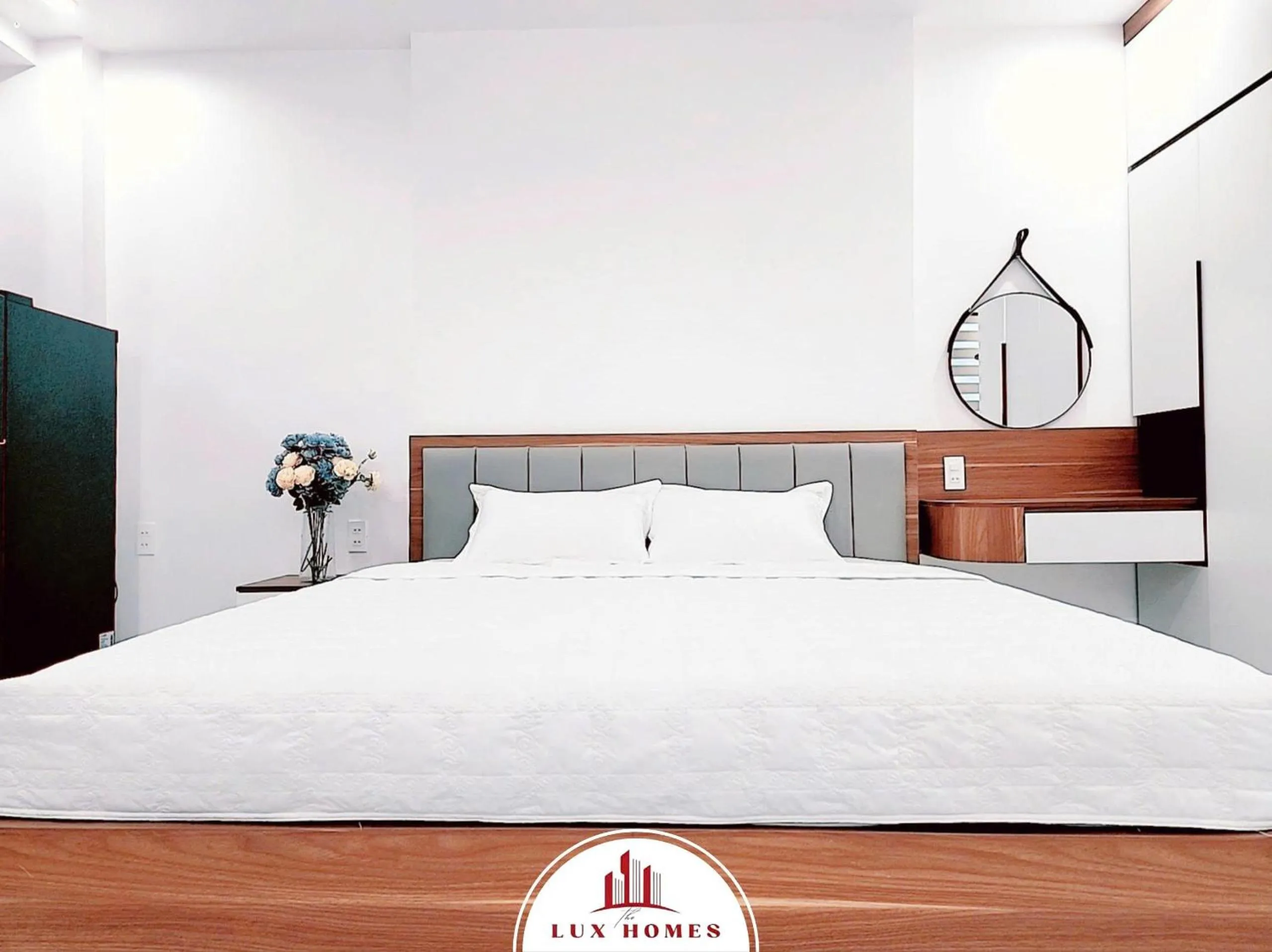 Bed in The LuxHomes Apartment ᵀᴹ I 231 Văn Cao