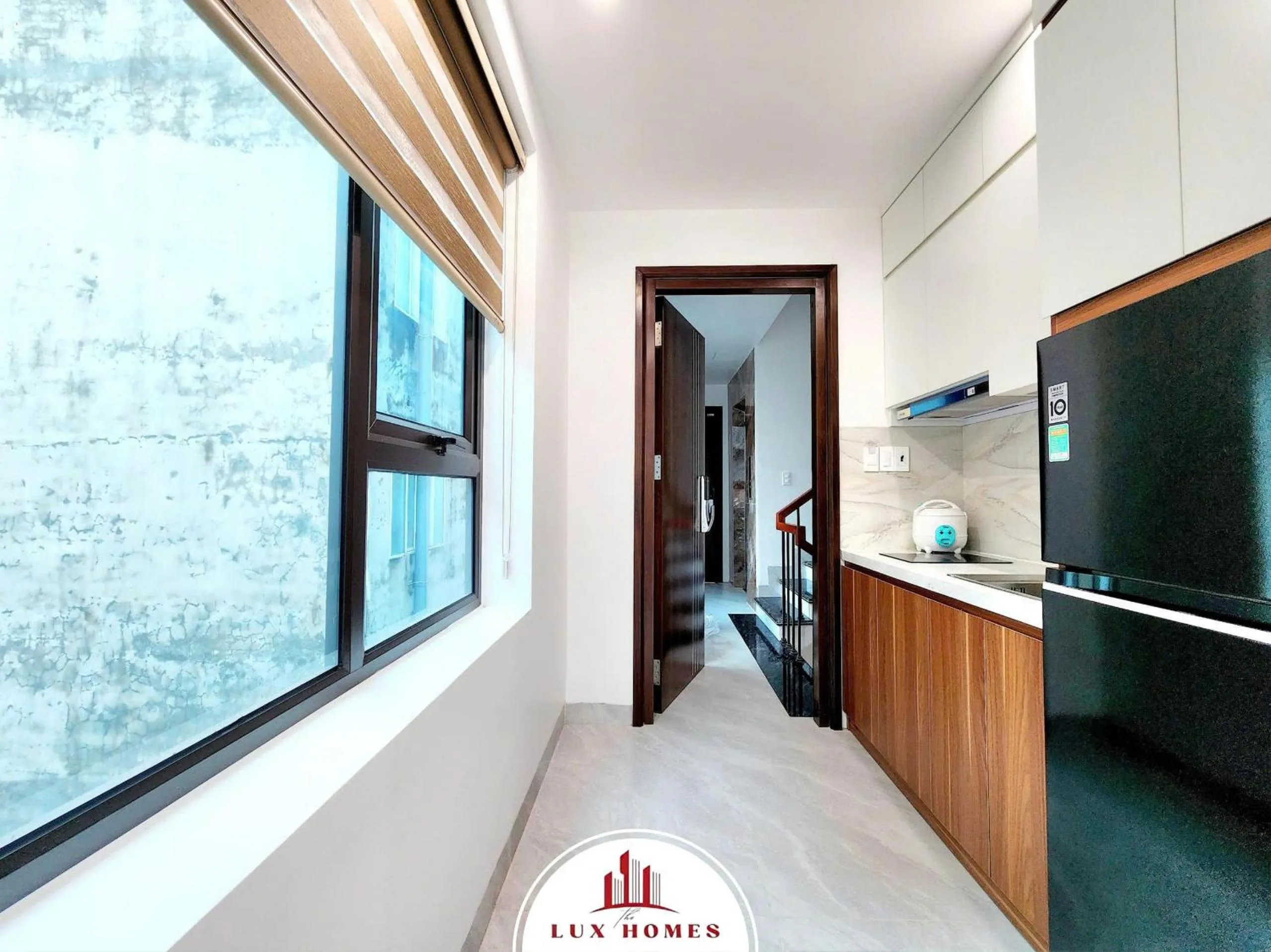 Kitchen or kitchenette in The LuxHomes Apartment ᵀᴹ I 231 Văn Cao