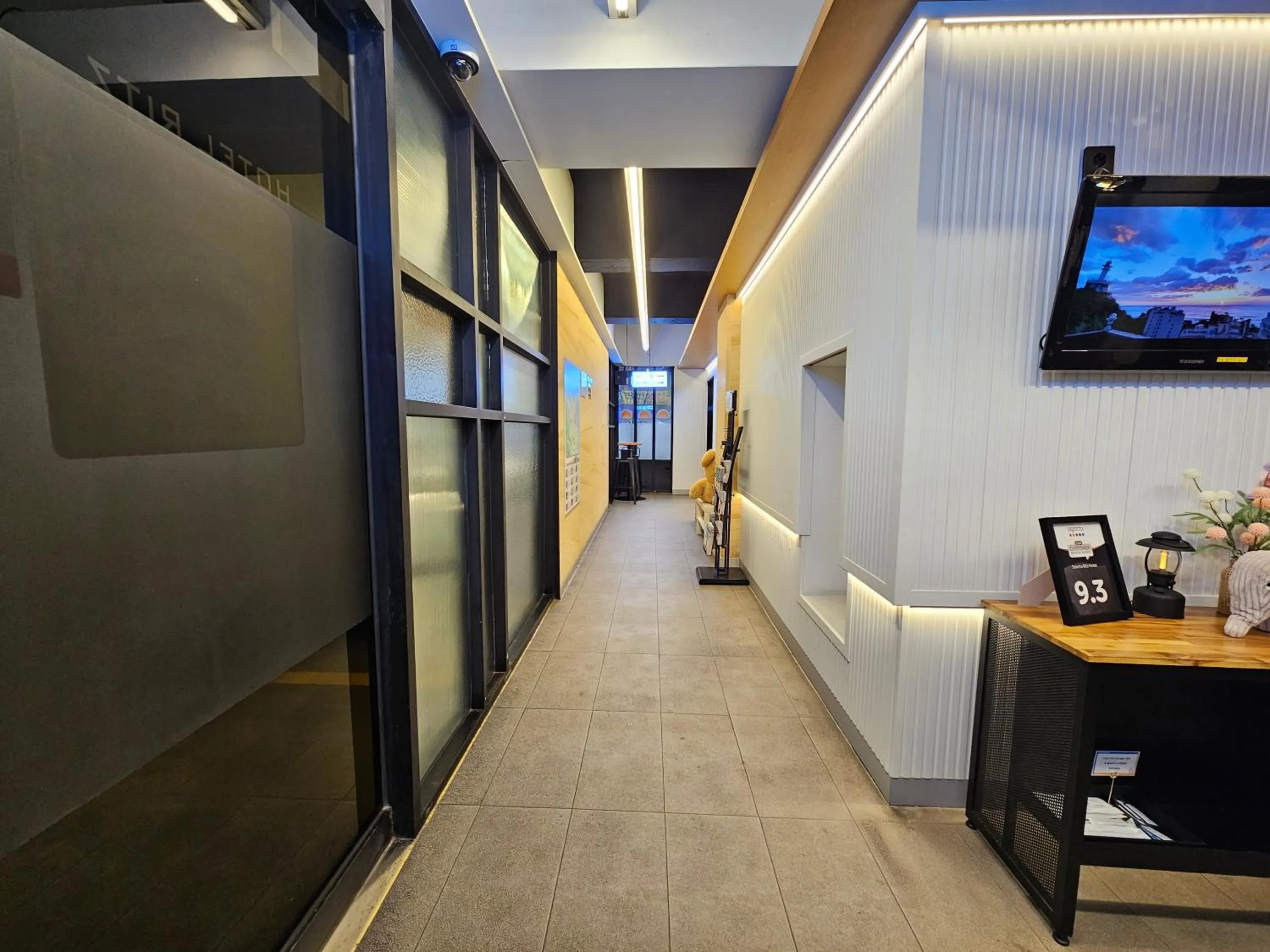 Lobby or reception in Sokcho Ritz Hotel