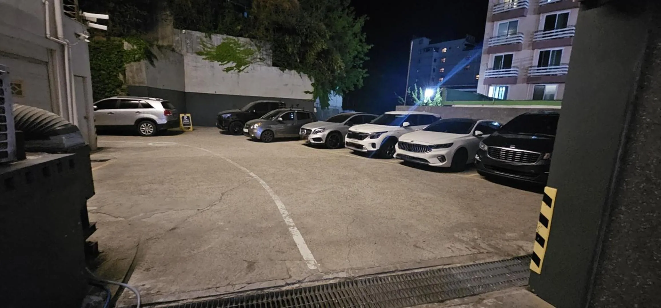 Parking in Sokcho Ritz Hotel