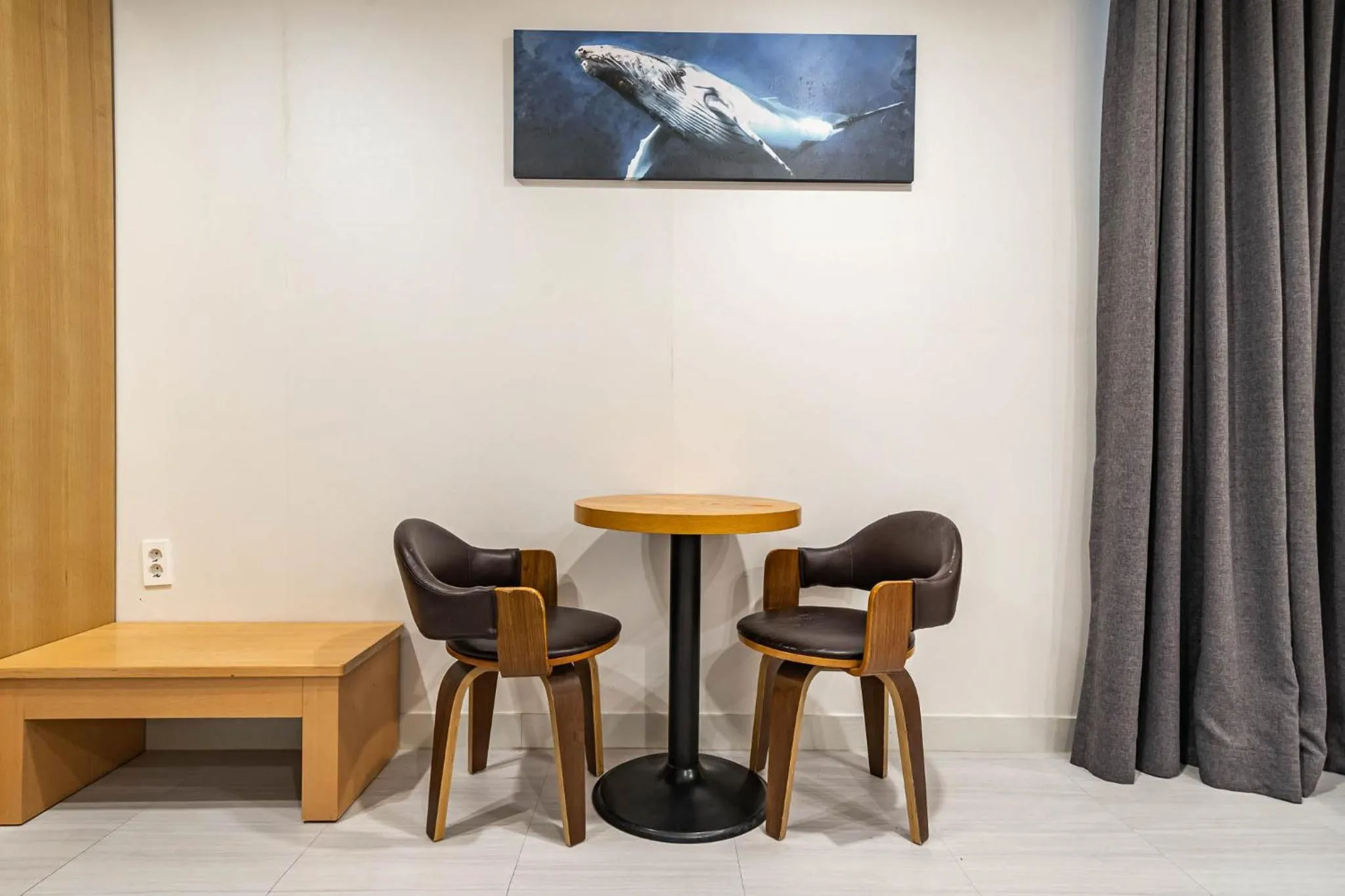 Seating area in Sokcho Ritz Hotel