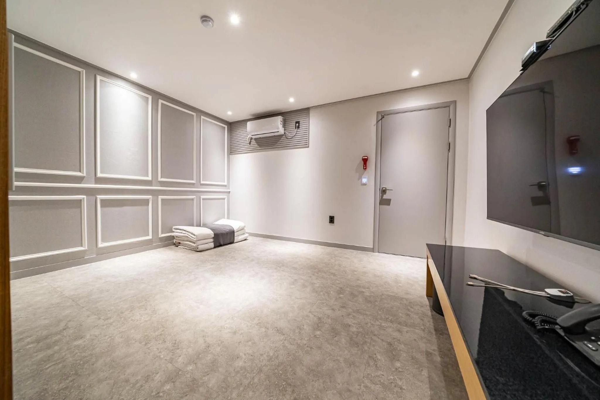 air conditioner in Sokcho Ritz Hotel