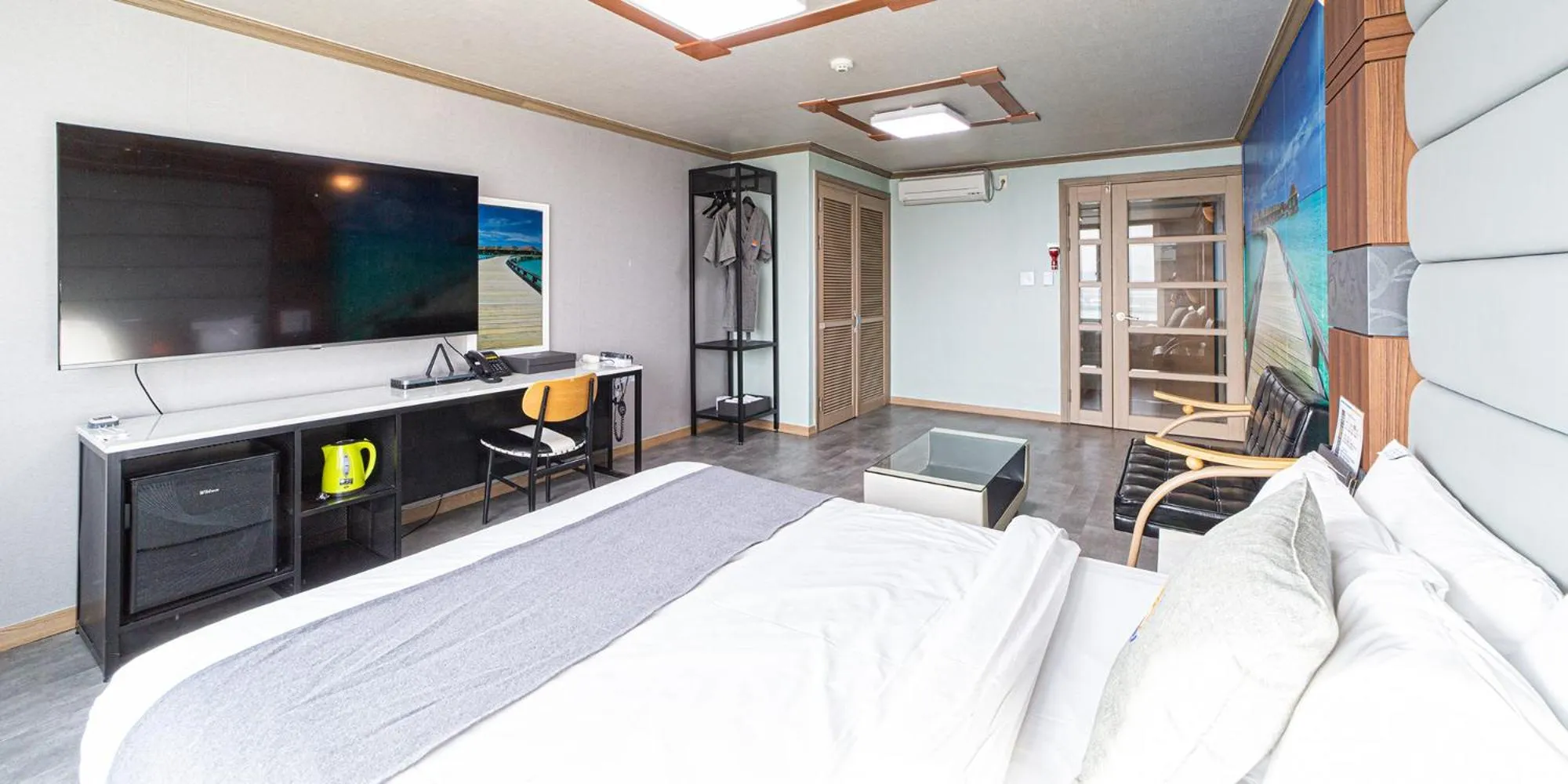 Bed in Sokcho Ritz Hotel