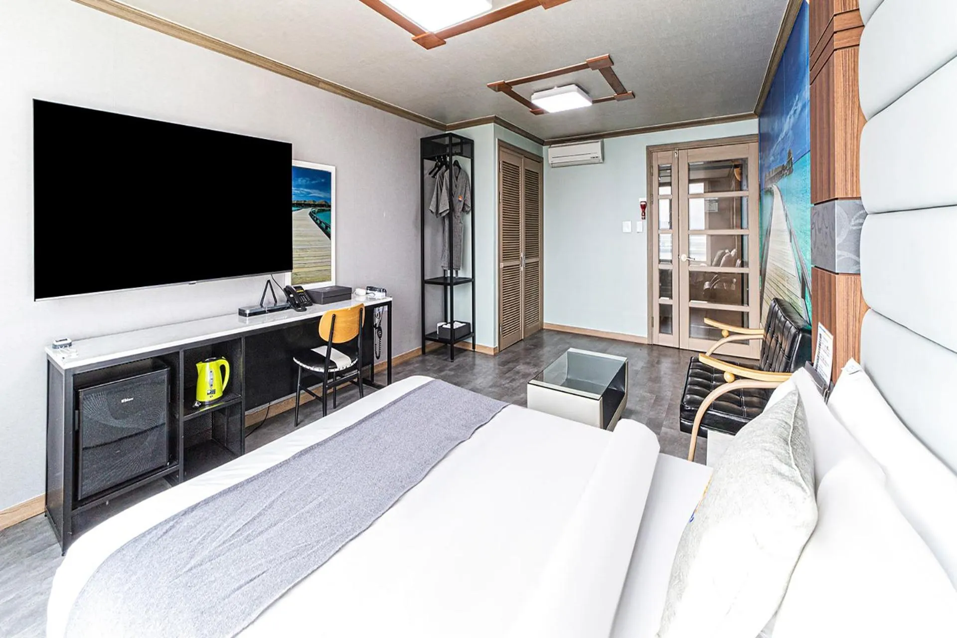 Bed in Sokcho Ritz Hotel