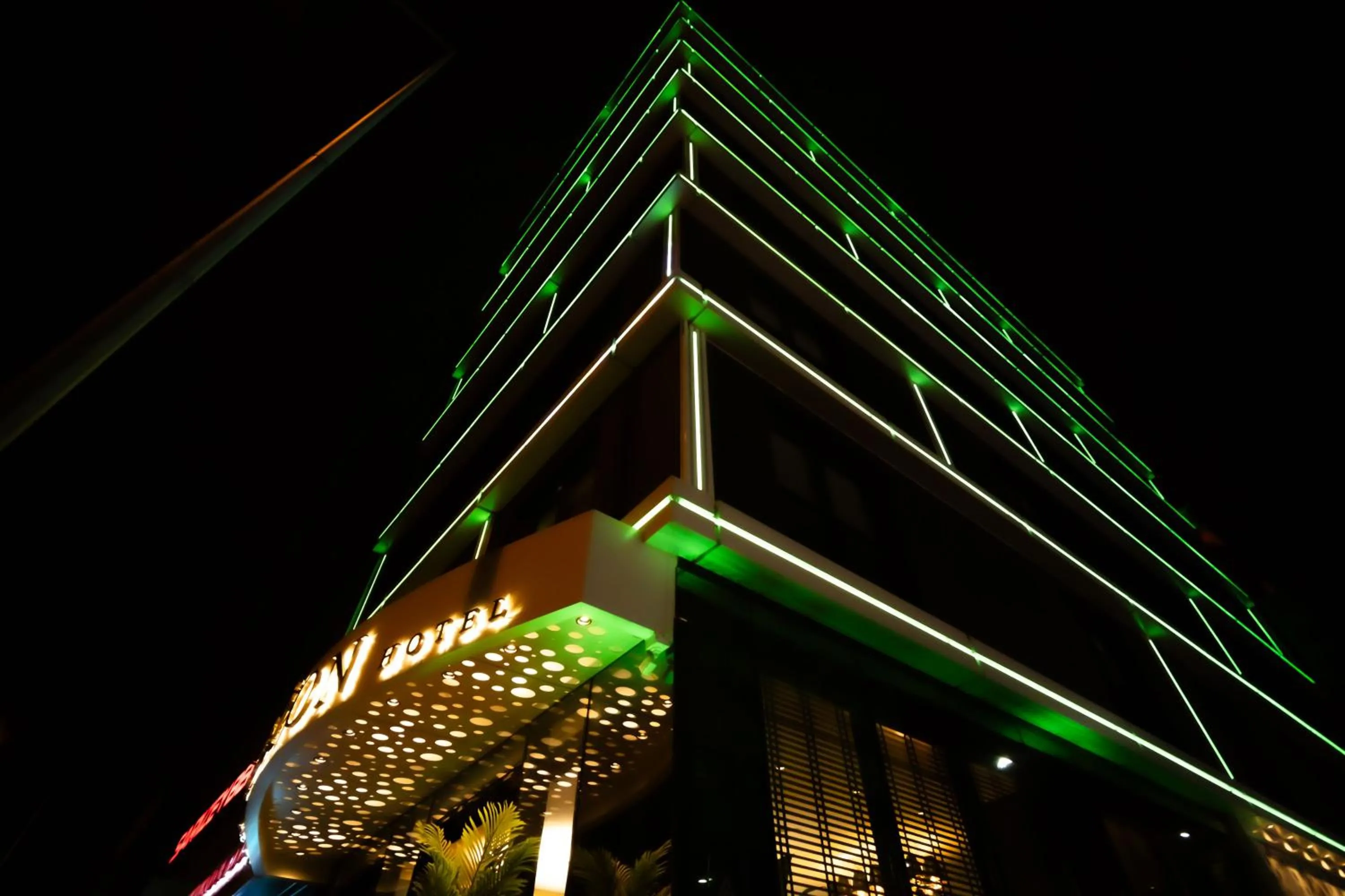 Alion Hotel