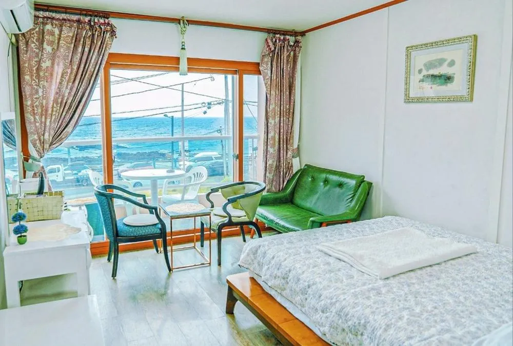 Bed in Jeju Yongdam House