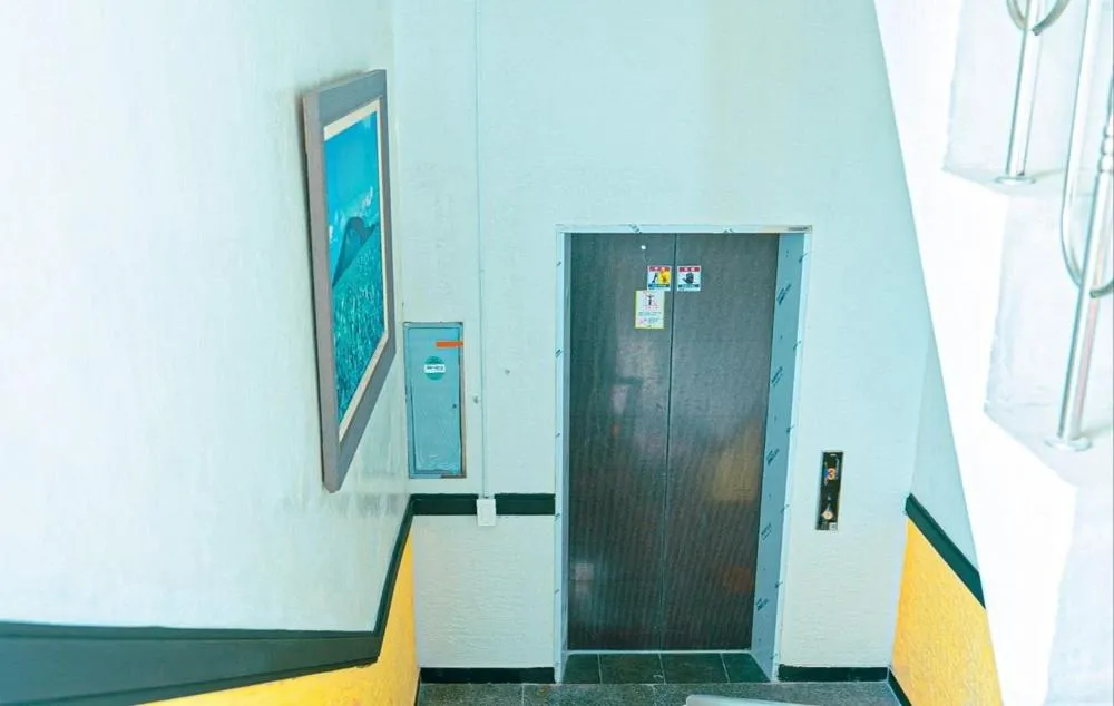 elevator in Jeju Yongdam House