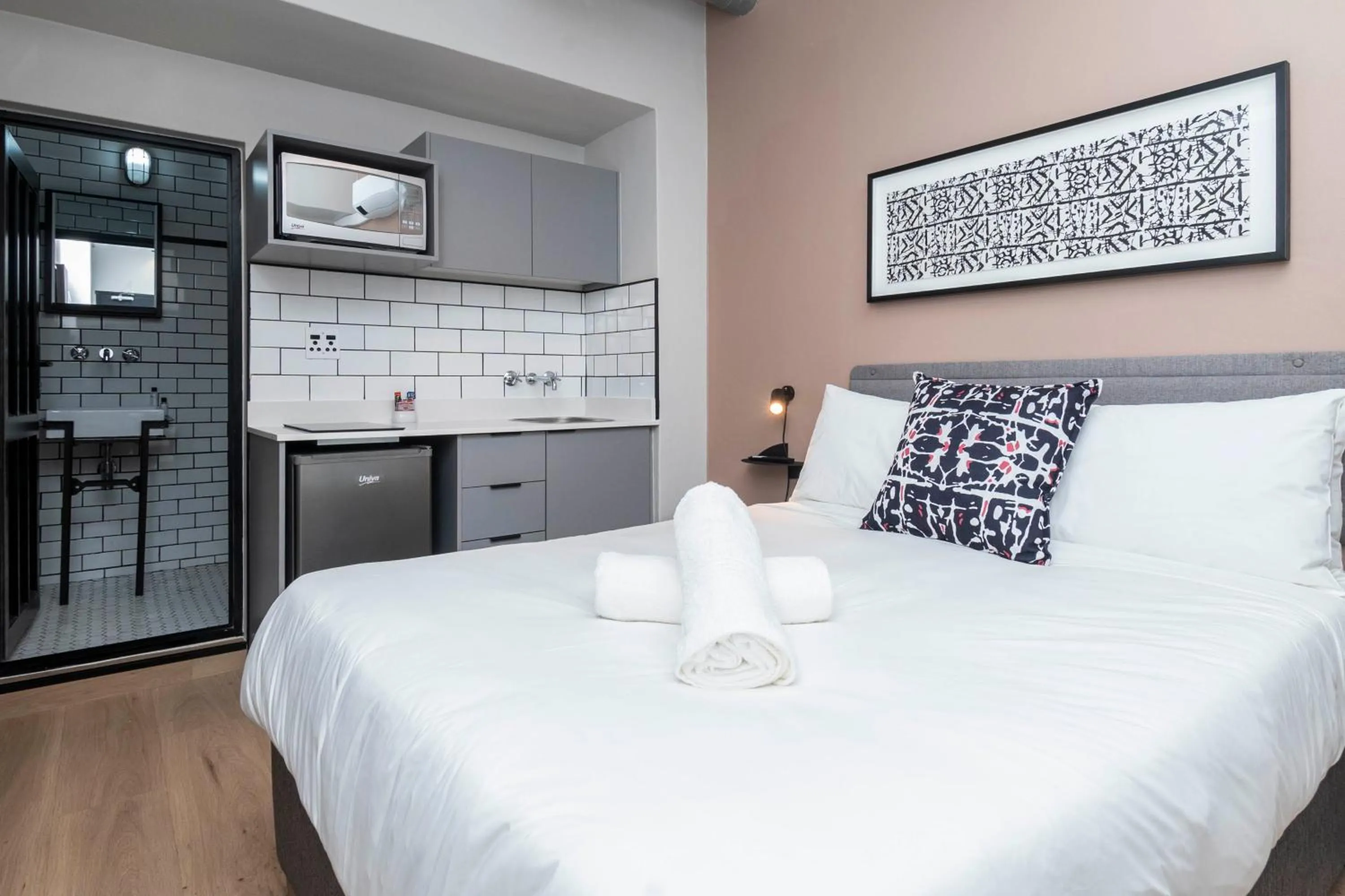 Photo of the whole room, Bed in HAVN Aparthotel by Totalstay