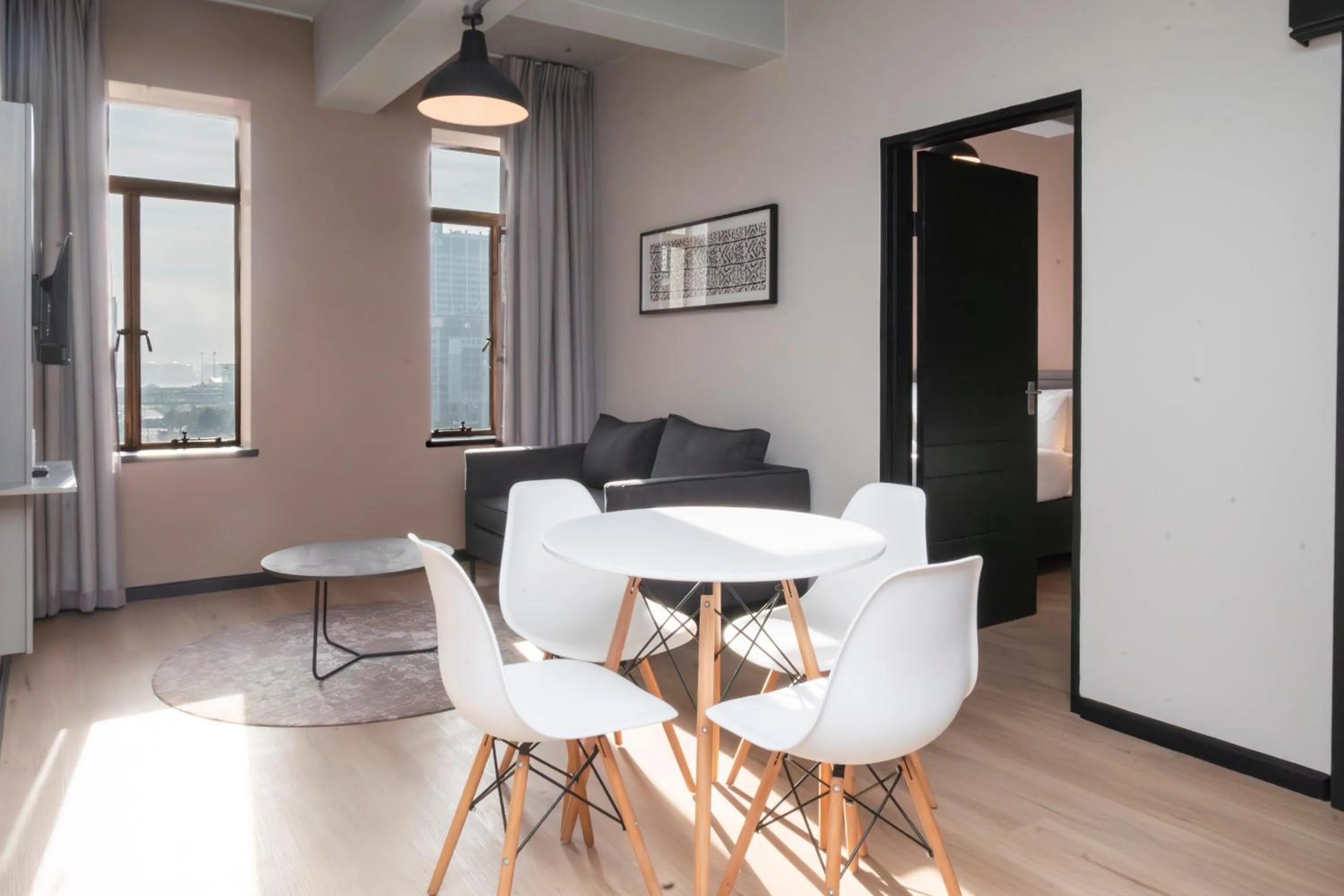 Dining area in HAVN Aparthotel by Totalstay