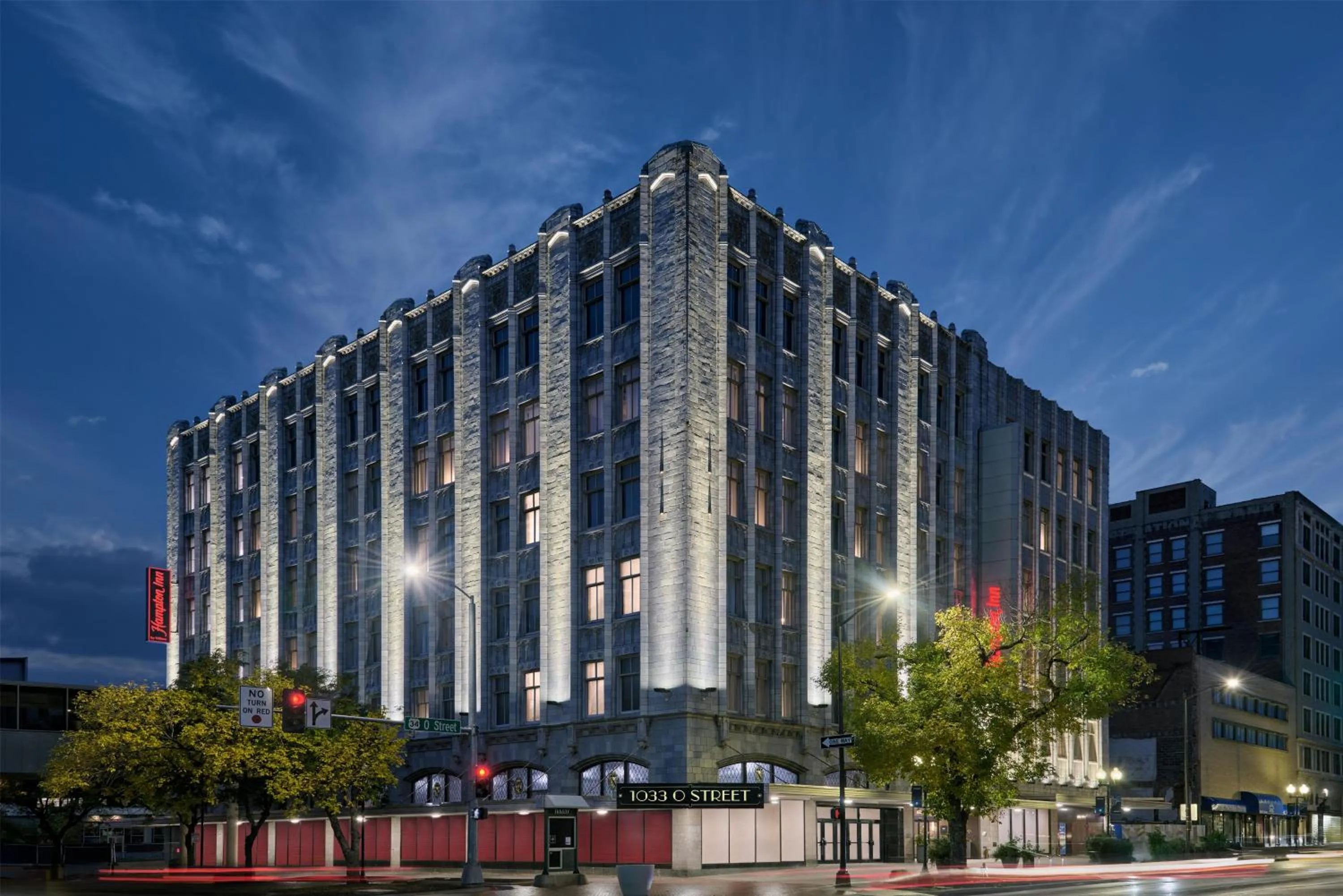 Property building in Hampton Inn by Hilton Lincoln Downtown