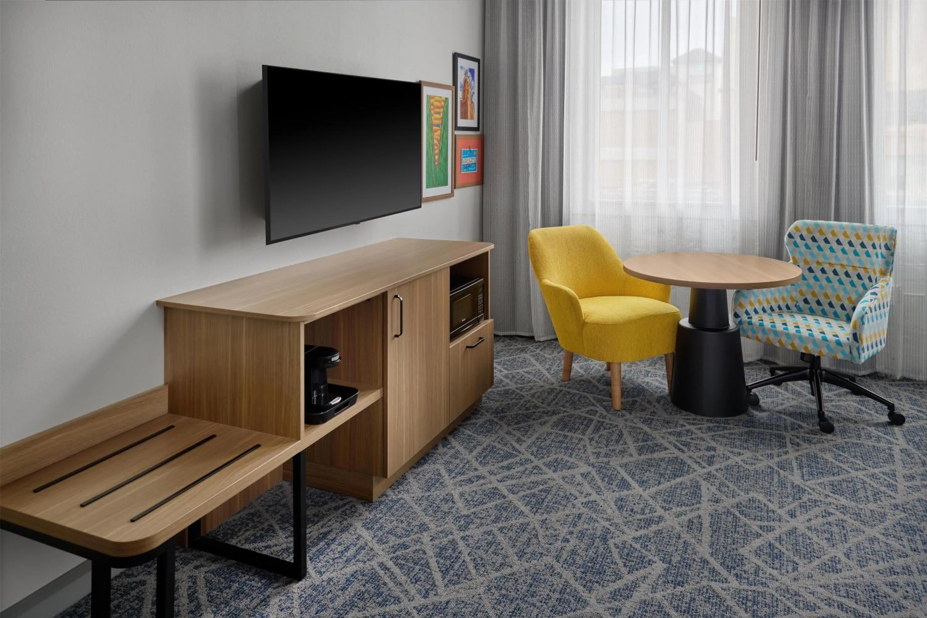 Bedroom in Hampton Inn by Hilton Lincoln Downtown