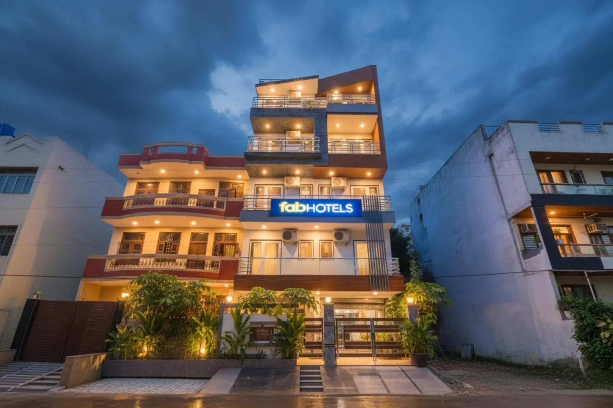 FabHotel Star Corporate Suite Near Medanta-The Medicity & Park Hospital, Gurugram FabHotel Star Corporate Suite Near Medanta-The Medicity & Park Hospital, Gurugram