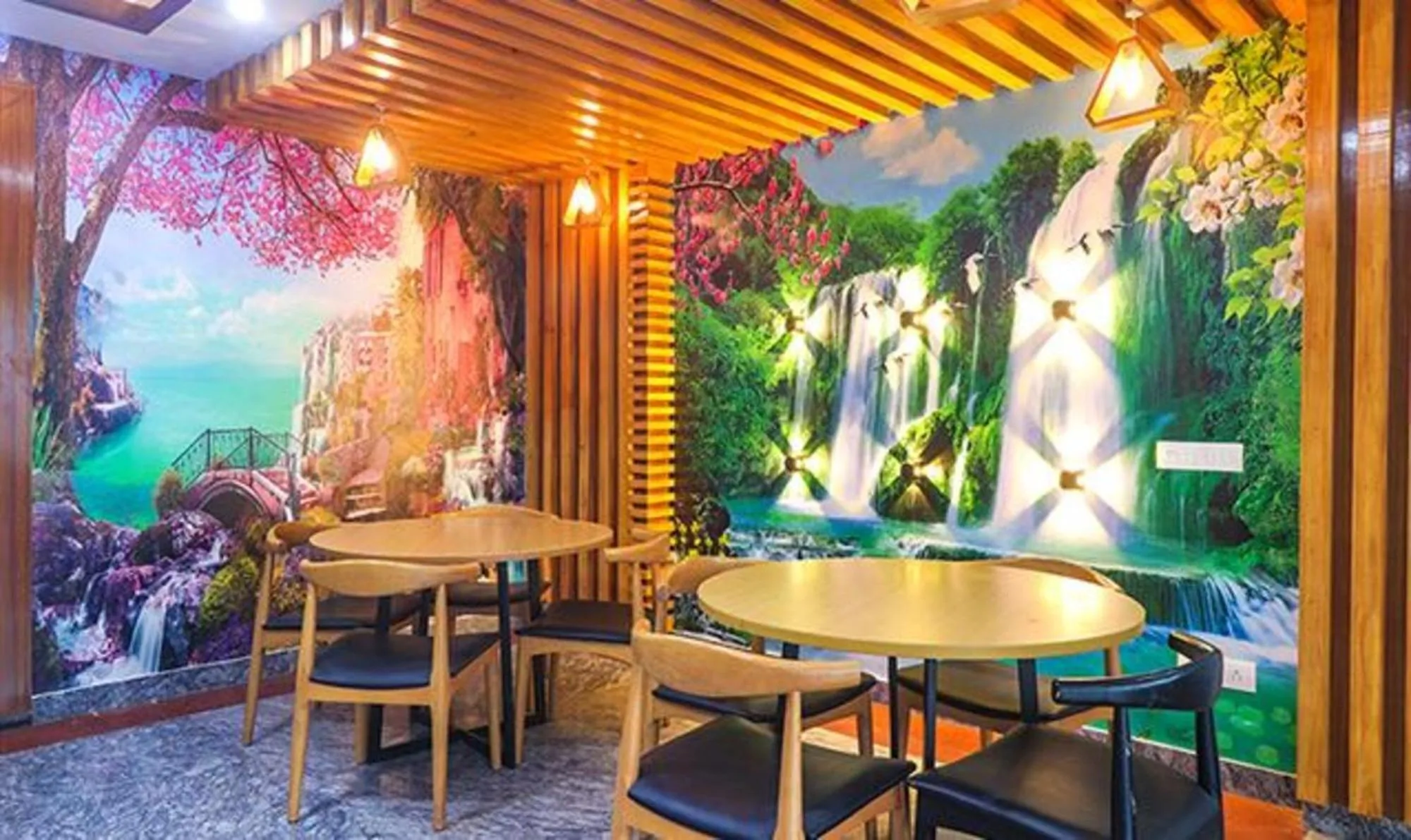 Restaurant/places to eat in FabHotel Star Corporate Suite Near Medanta-The Medicity & Park Hospital, Gurugram