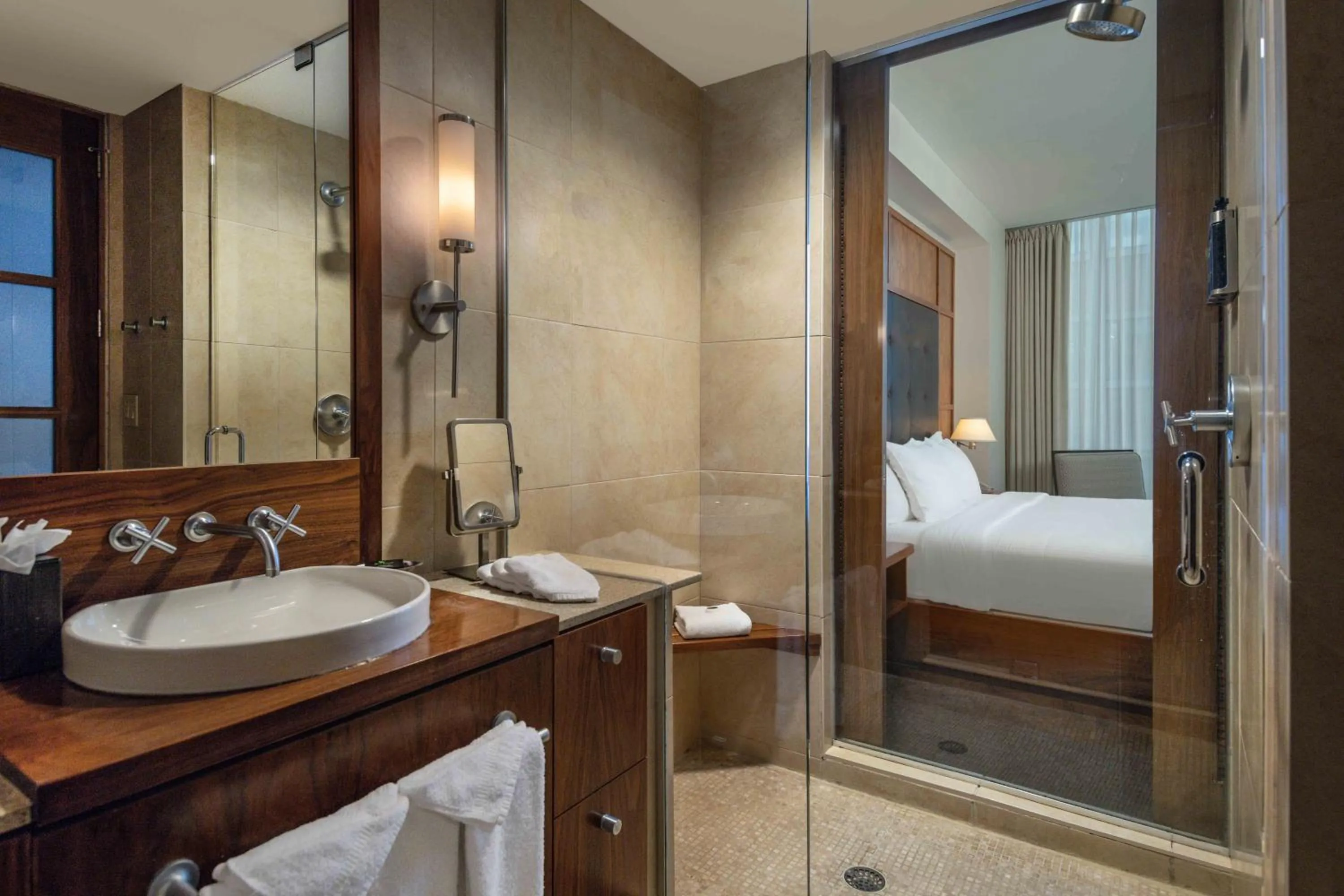 Bathroom, Bed in Portland Harbor Hotel