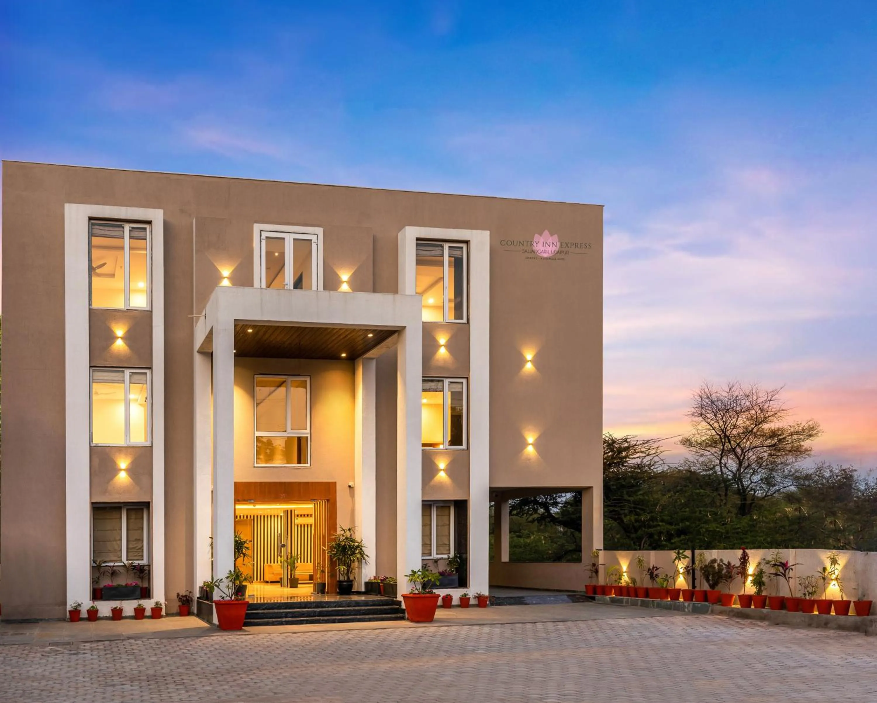 Facade/entrance in Seasons Sajjangarh