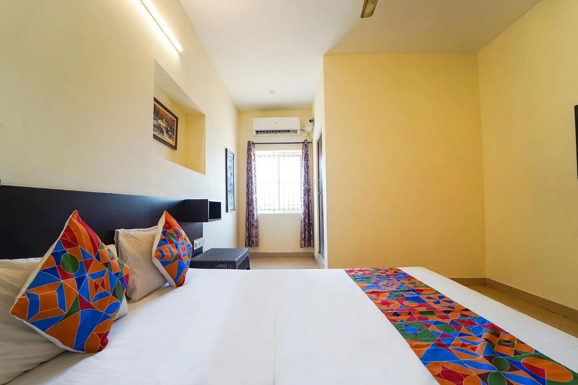 Bed in Via Aarudras Residency - Nr Coimbatore Airport