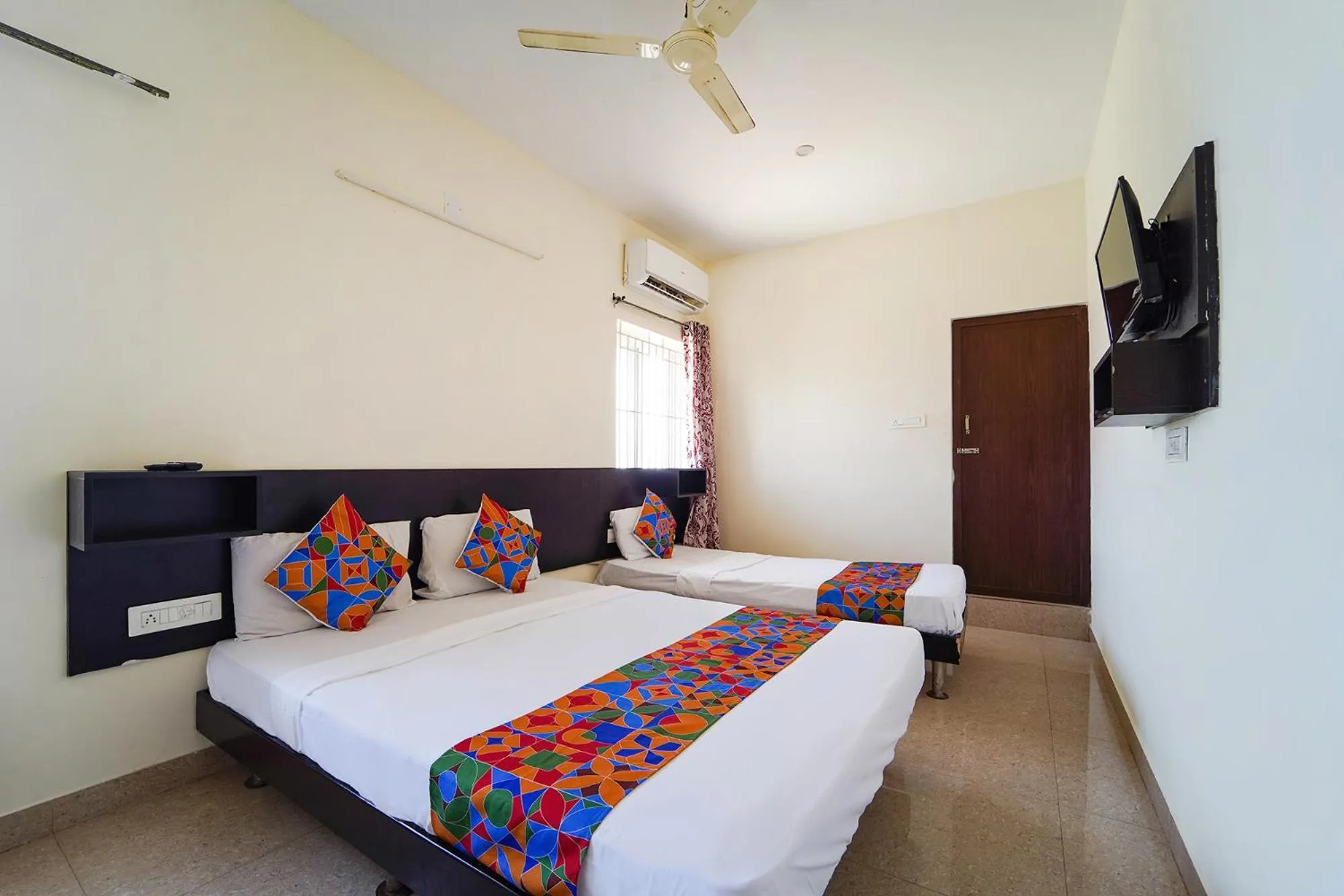 Bed in Via Aarudras Residency - Nr Coimbatore Airport