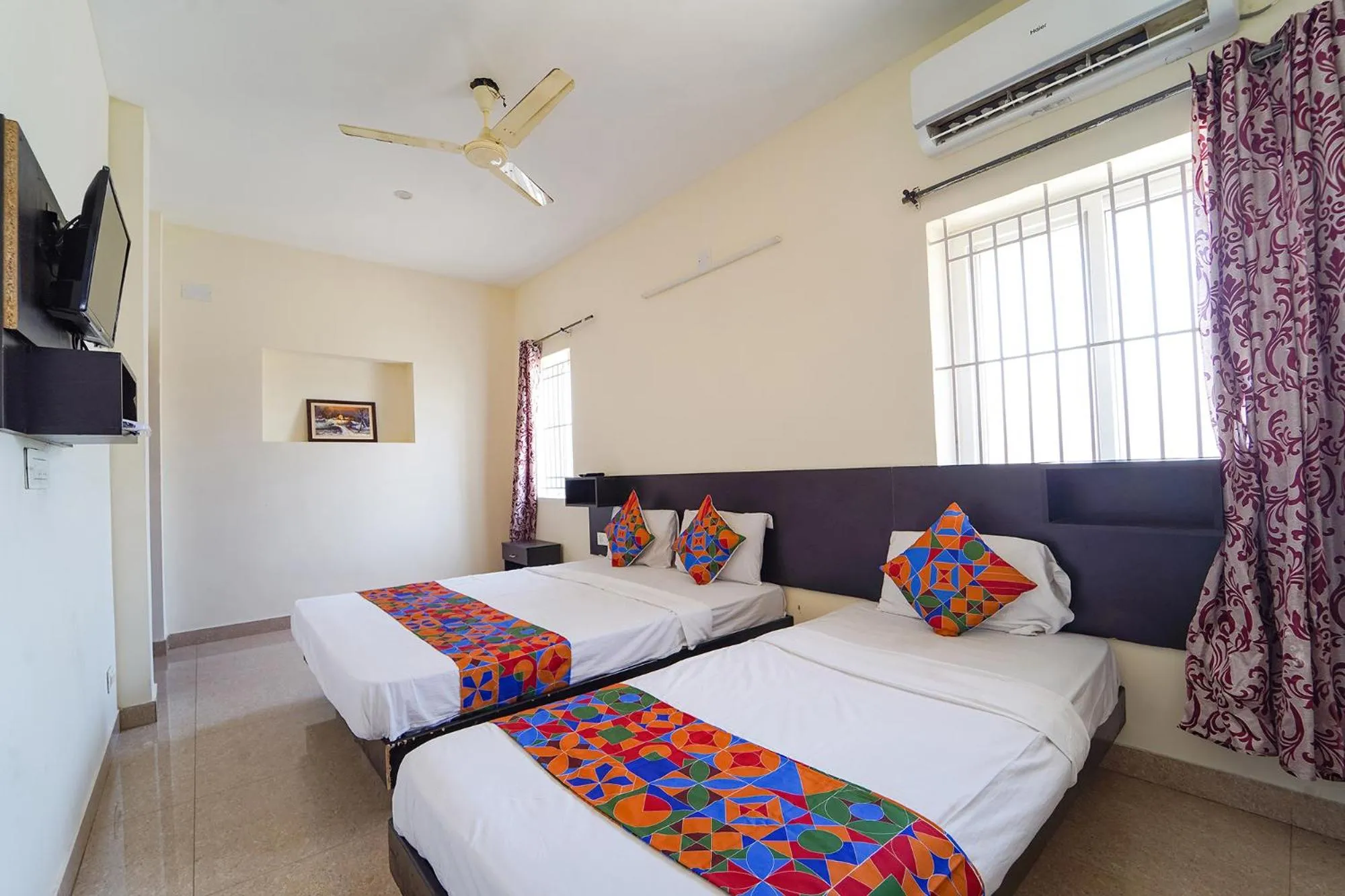 Bed in Via Aarudras Residency - Nr Coimbatore Airport