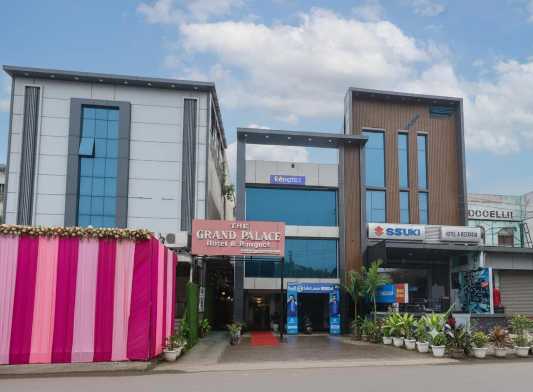 Property building in Via The Grand Palace Near Fortis Escort Hospital
