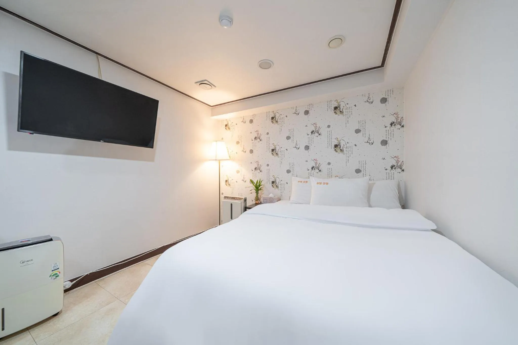 Bedroom, Bed in Kyoung Dong Hotel Myeongdong