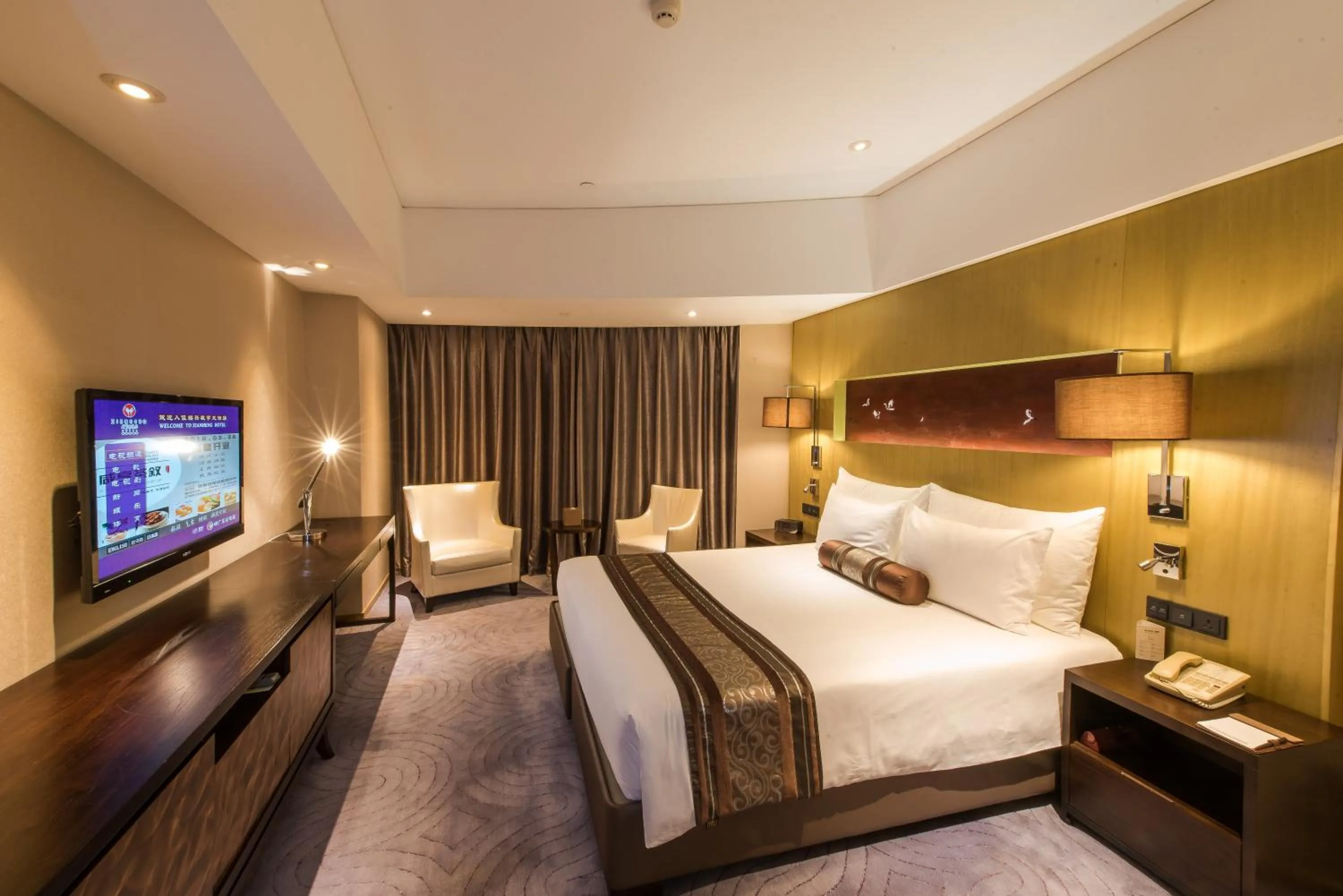 Bedroom, Bed in Xian heng Hotel