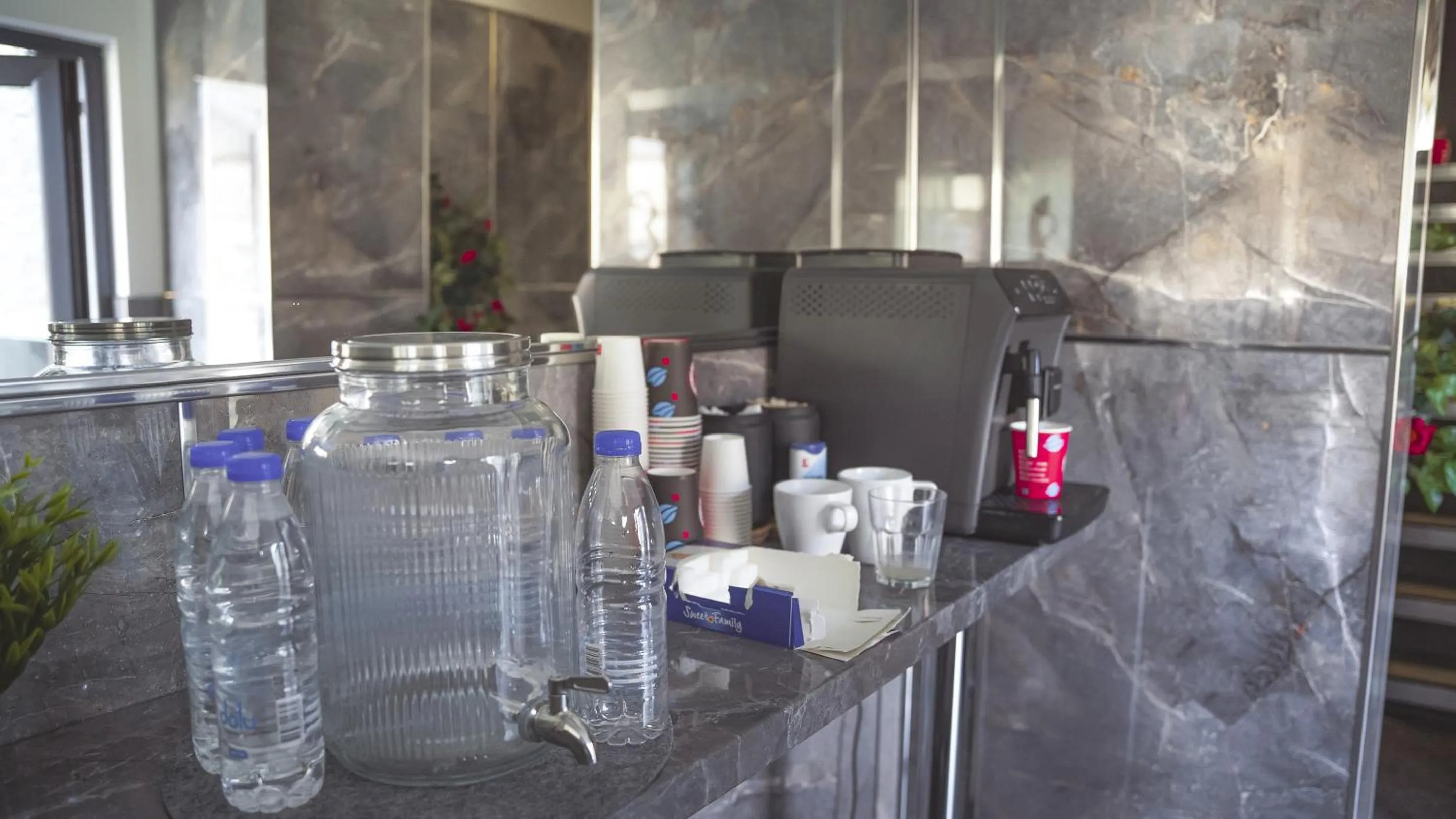 Bedroom in Amir Deluxe Motel