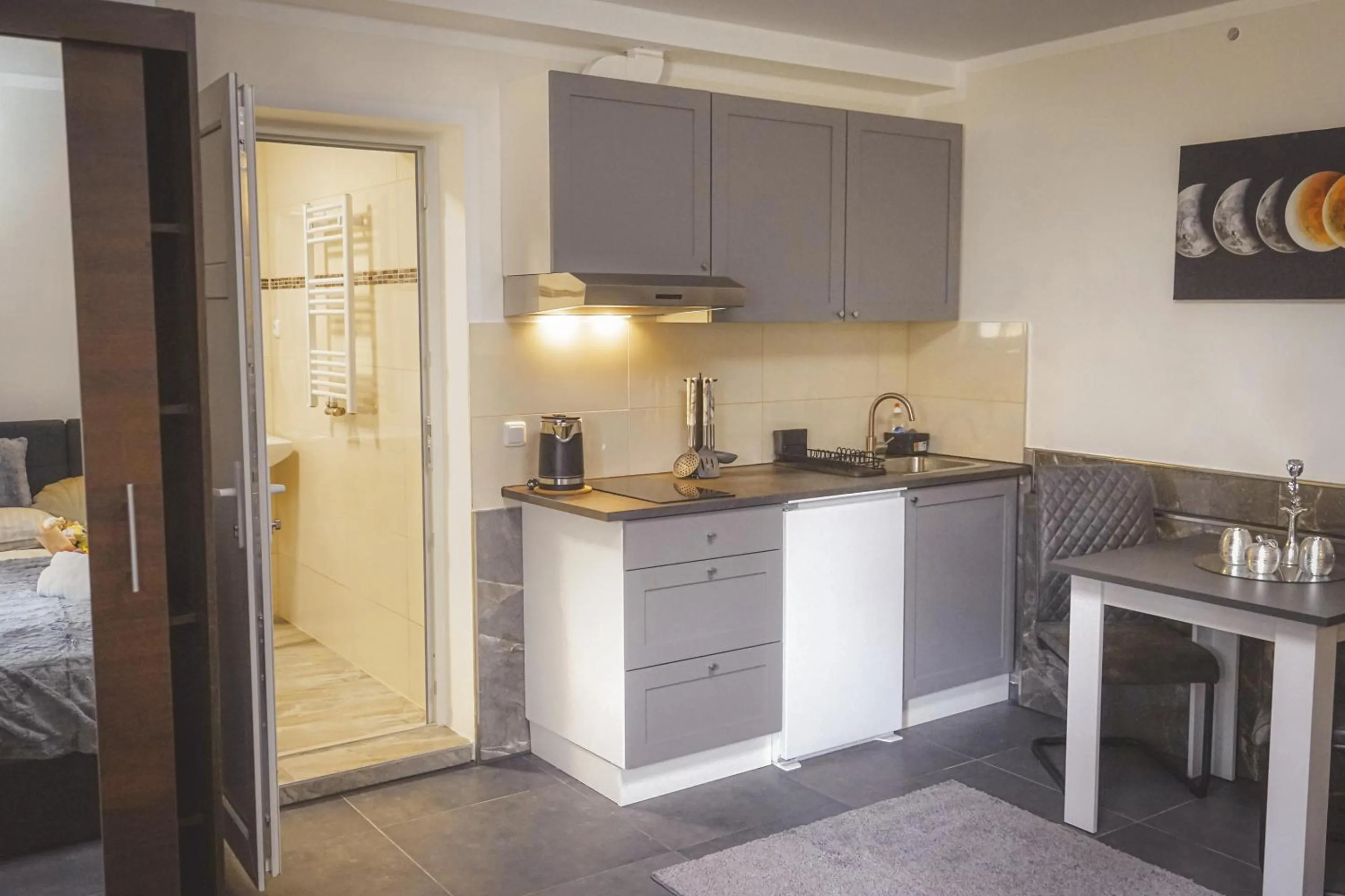 Bedroom in Amir Deluxe Motel