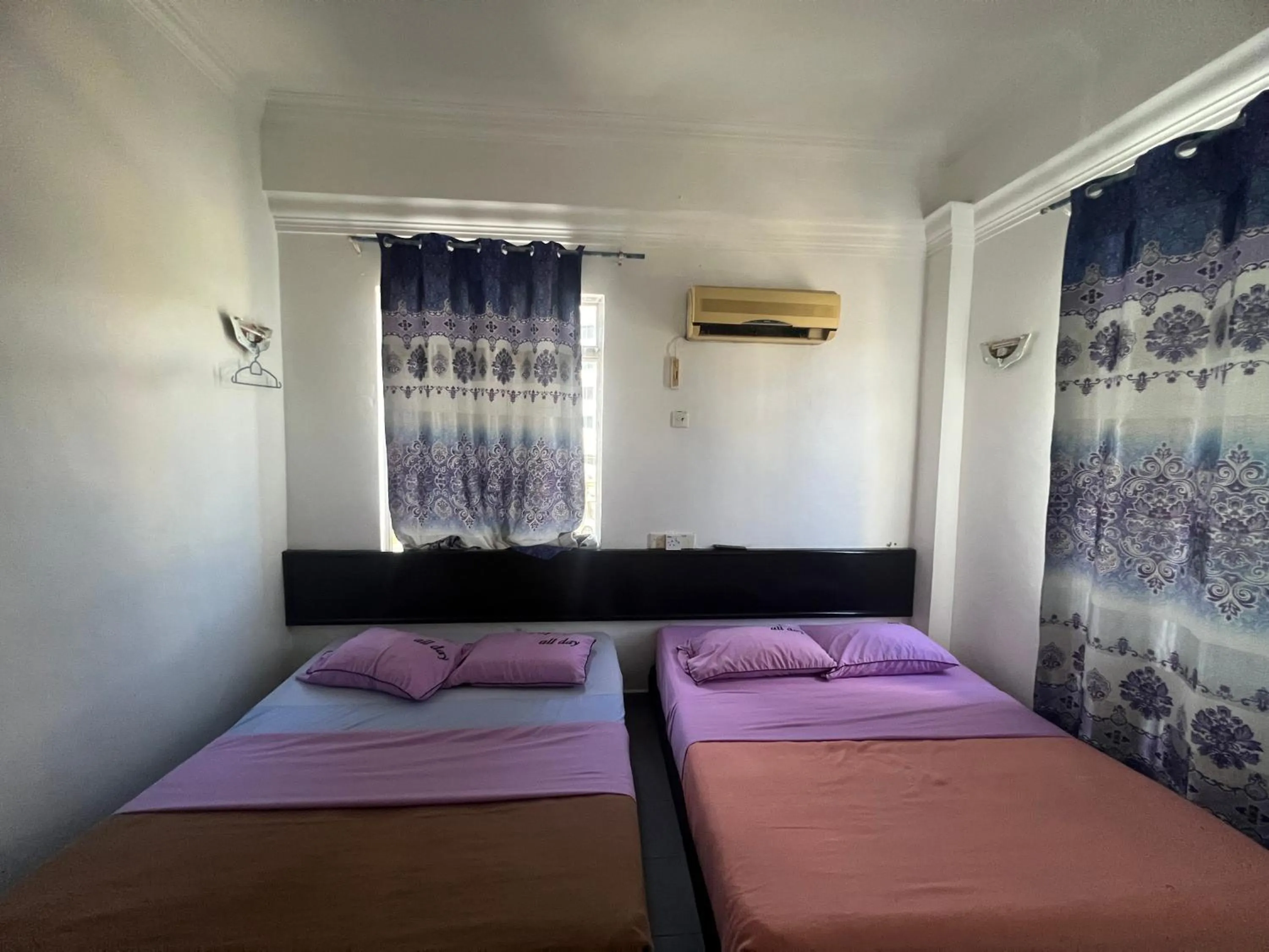 Bed in Dung Fang Hotel