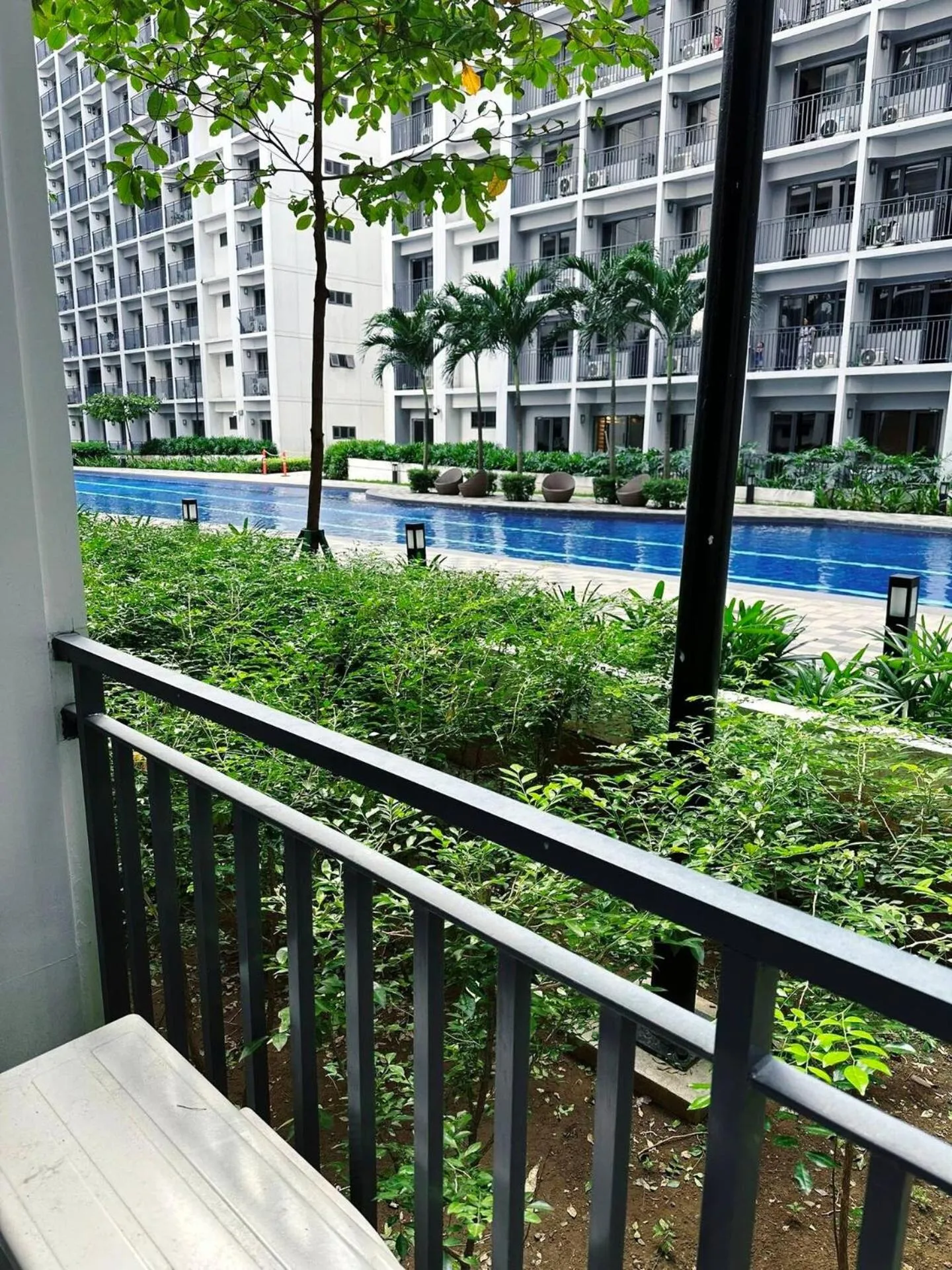 SHORE 2 Residences MOA