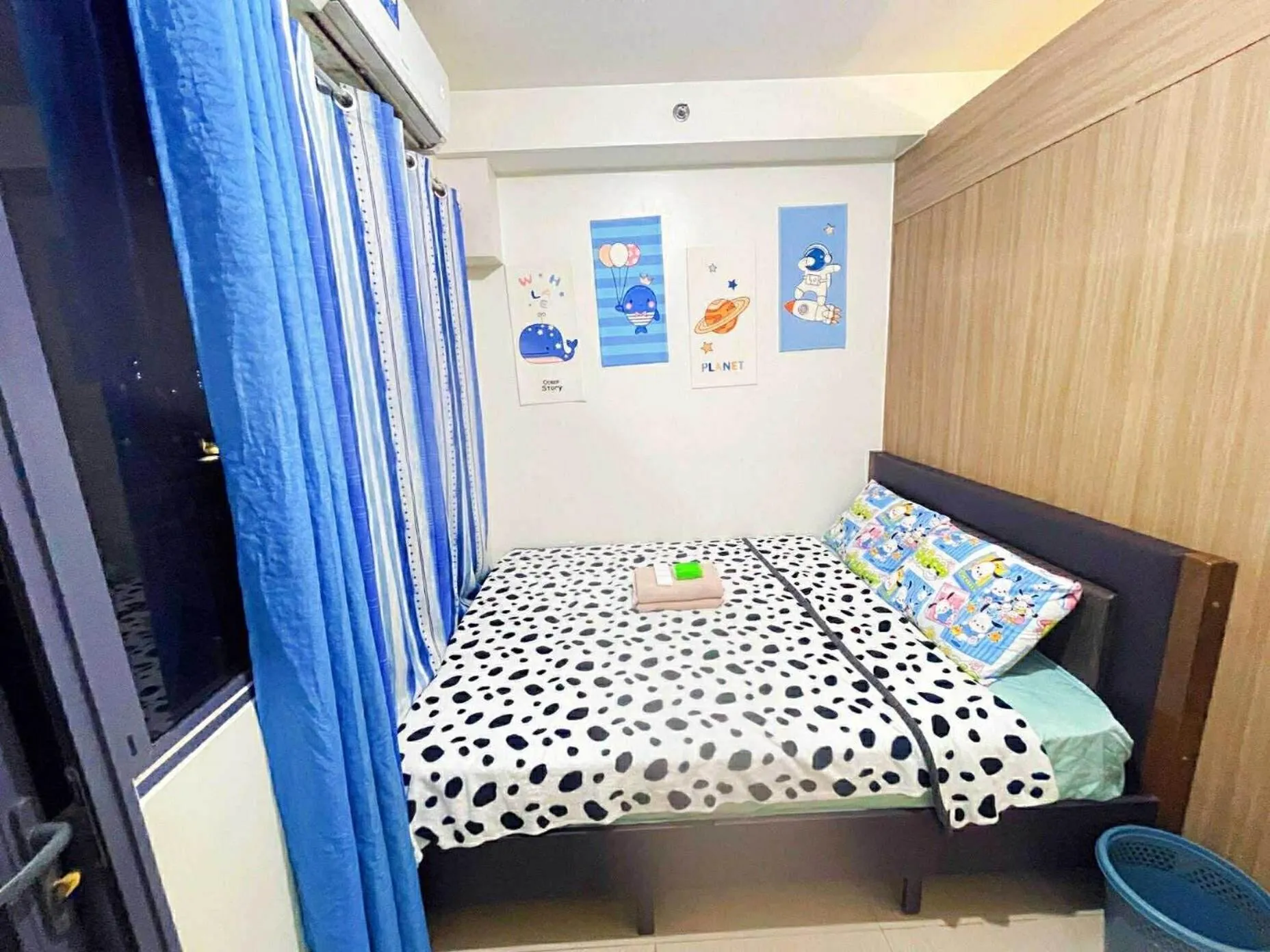 Bed in SHORE 2 Residences MOA