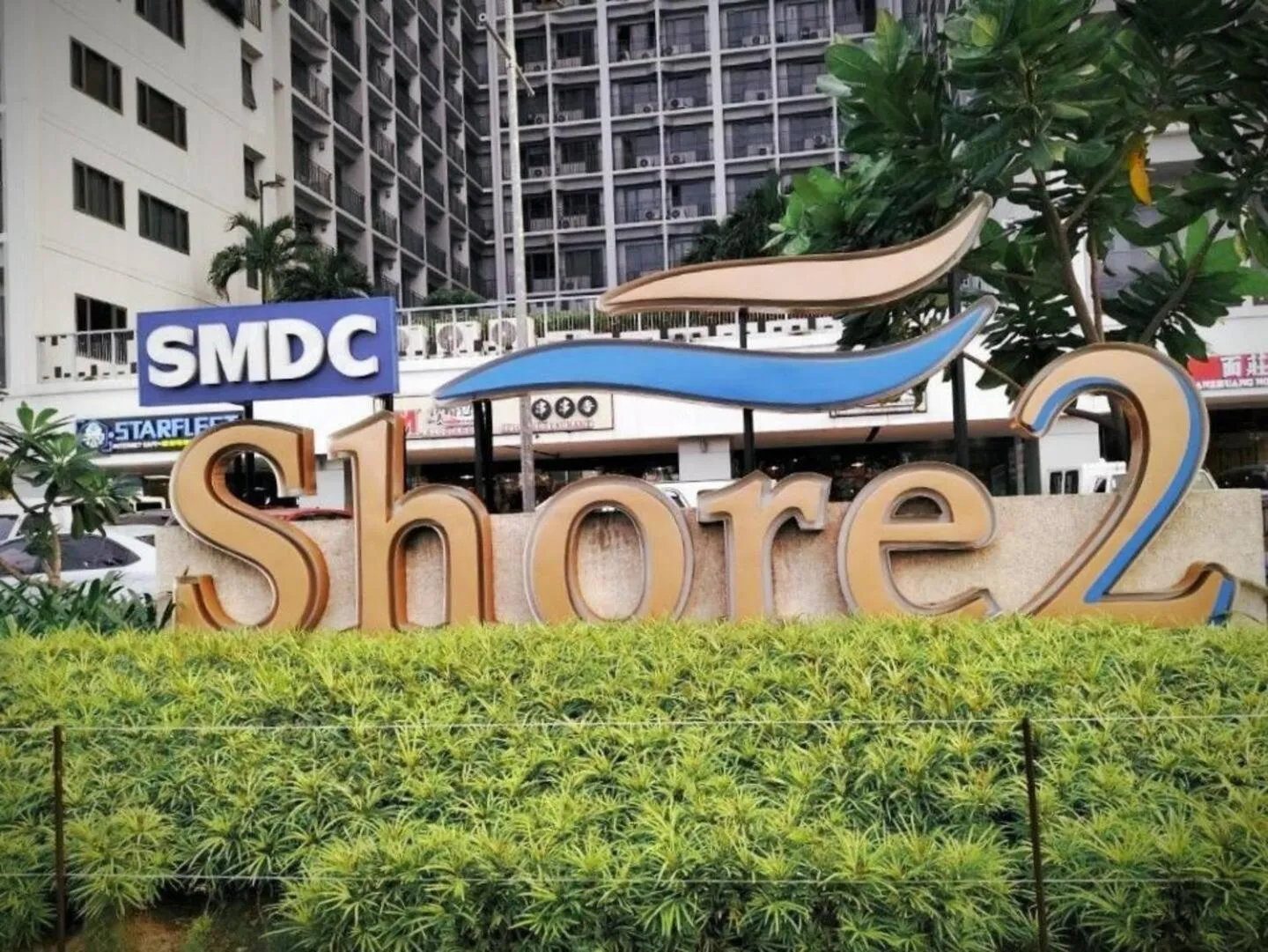 SHORE 2 Residences MOA