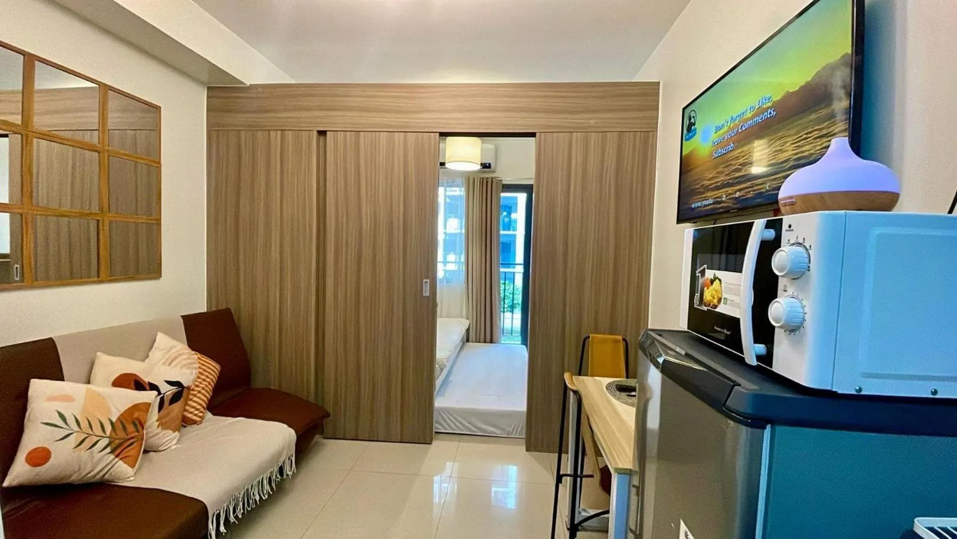 Bed in SHORE 2 Residences MOA