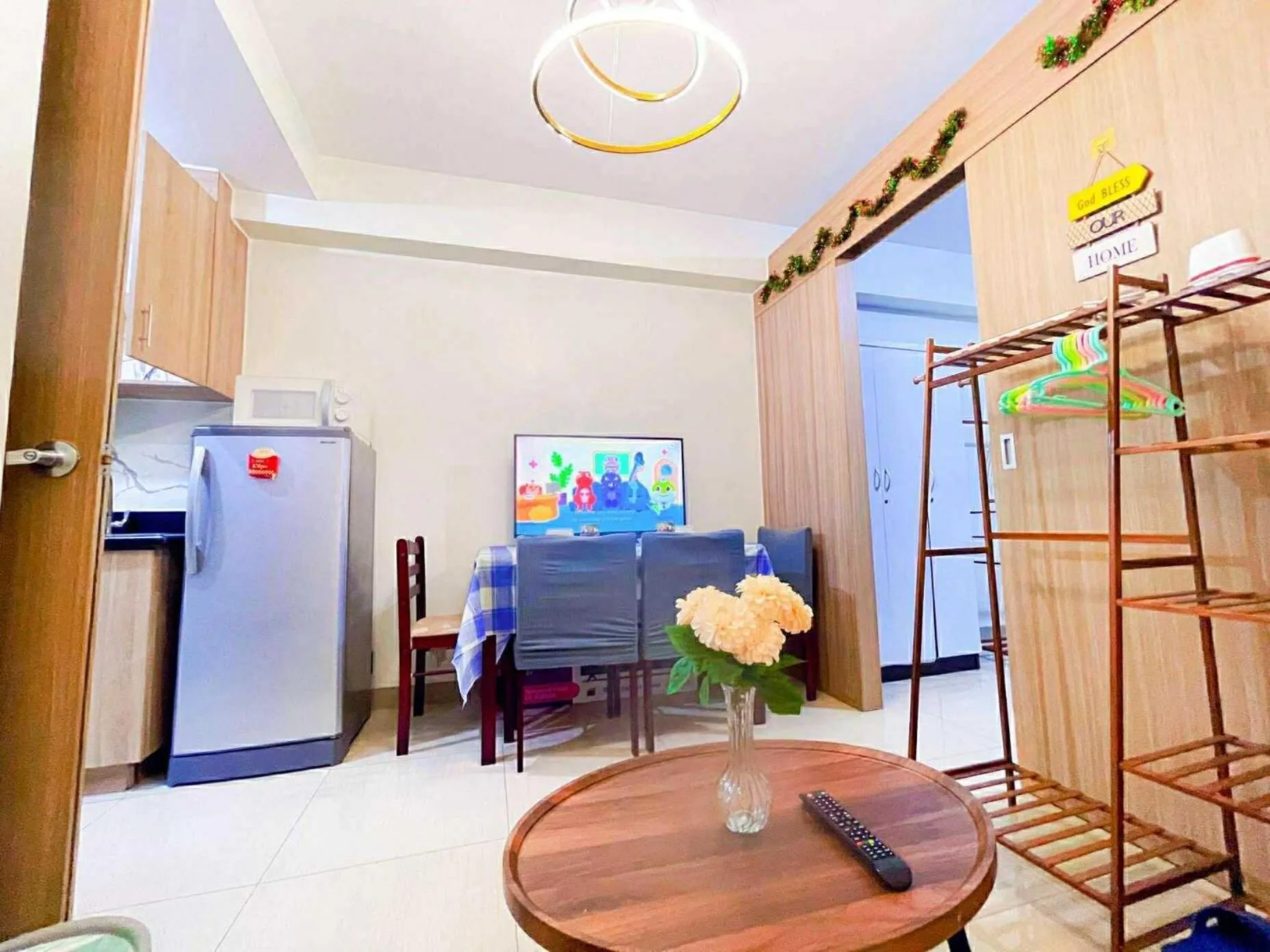 SHORE 2 Residences MOA