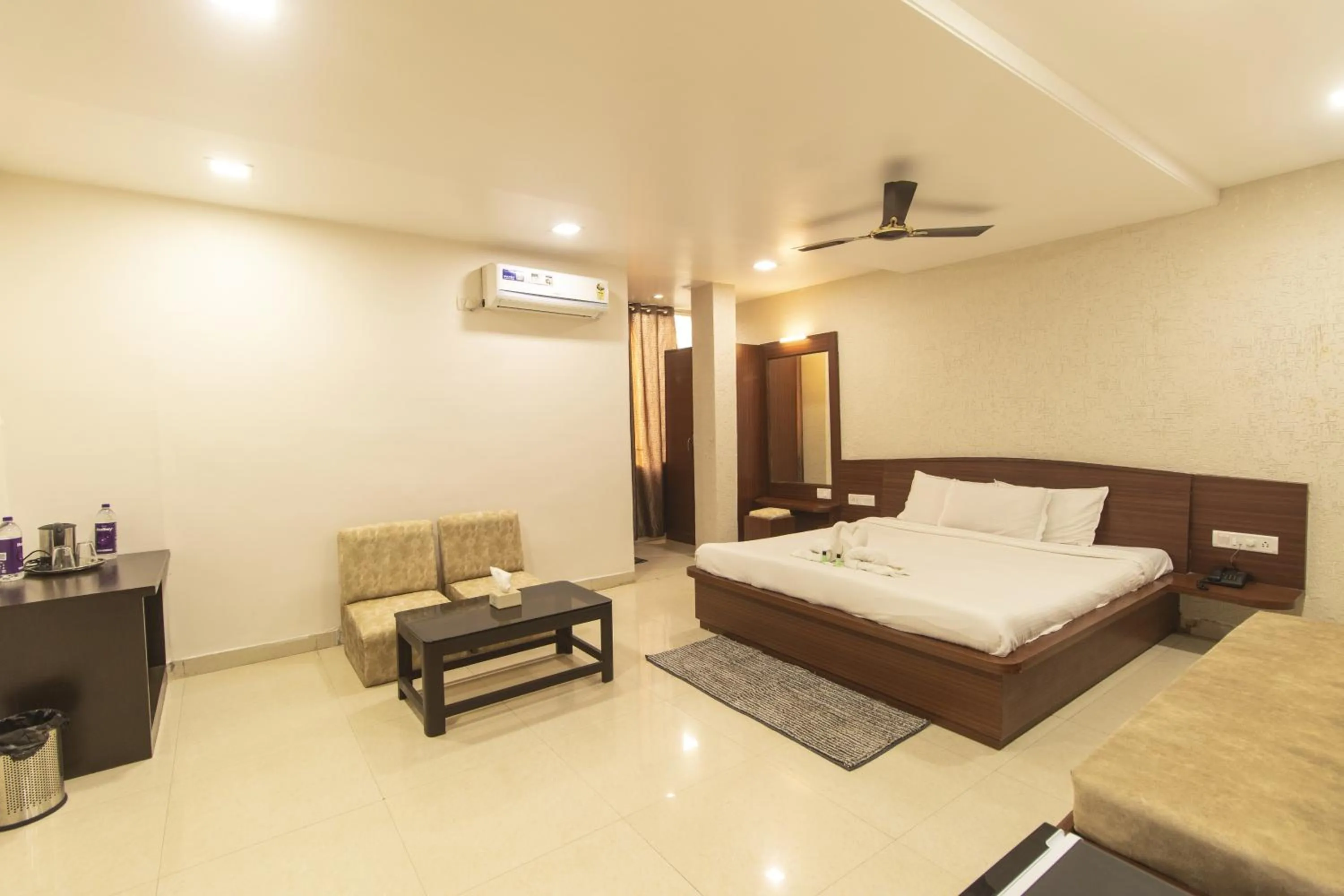 Bed in WOW STAYZ2 Misty Meadows