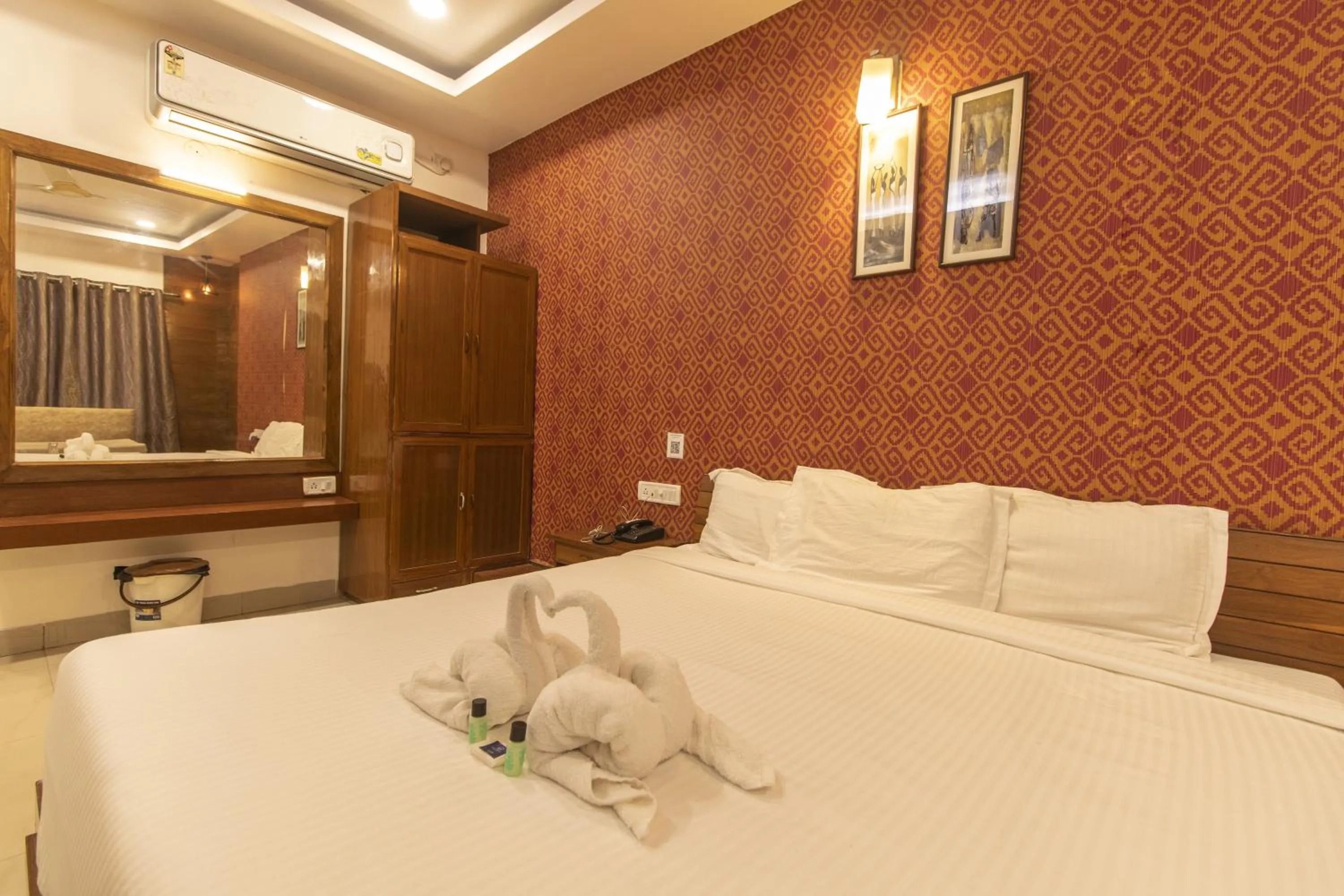 Bedroom, Bed in WOW STAYZ2 Misty Meadows