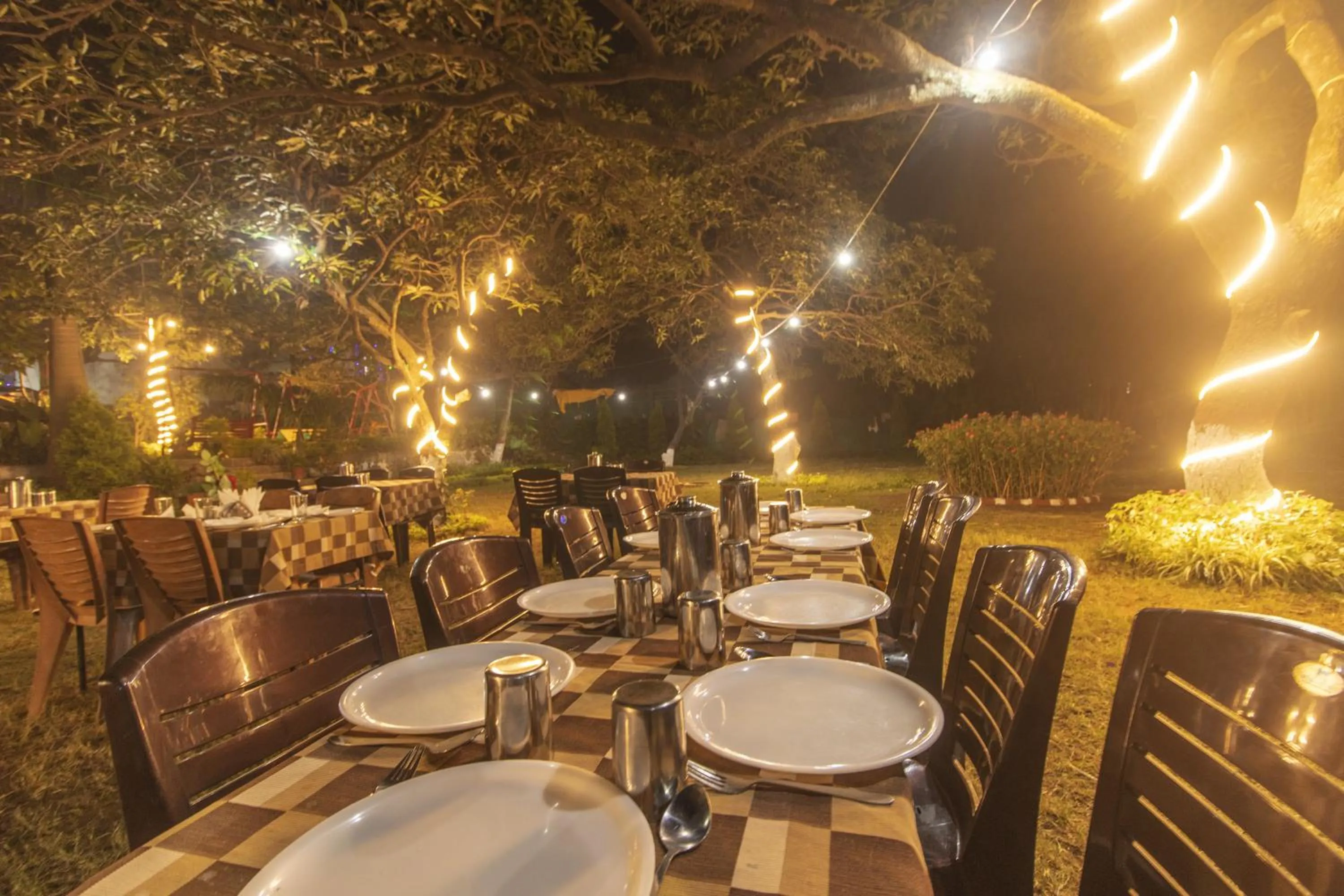 Garden in WOW STAYZ2 Misty Meadows