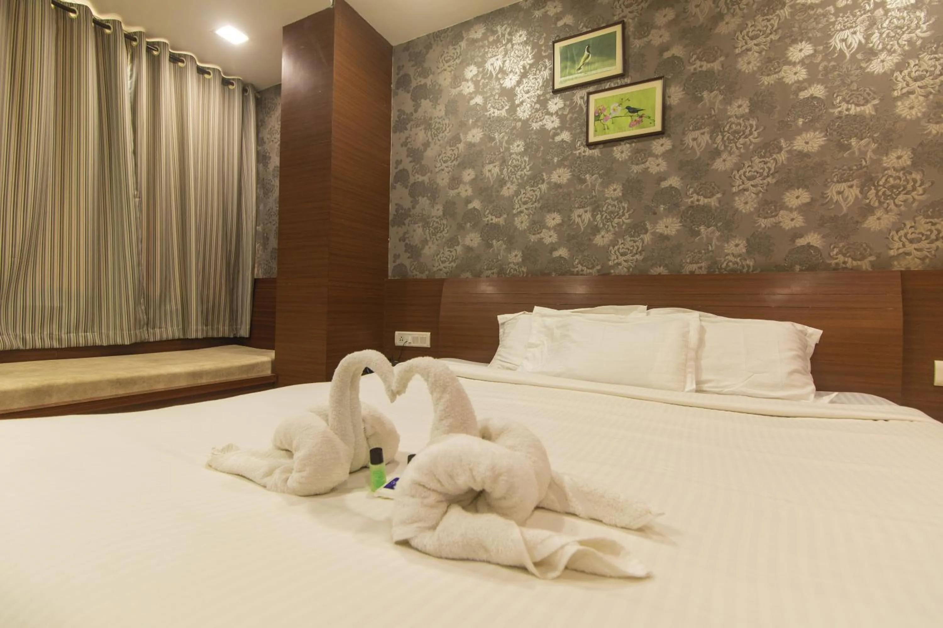 Bedroom, Bed in WOW STAYZ2 Misty Meadows