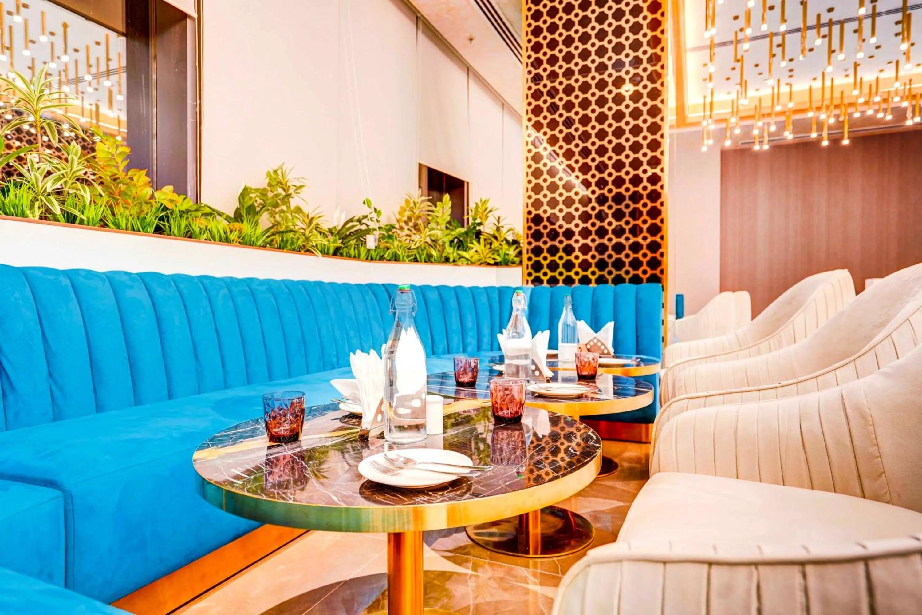 Restaurant/places to eat in Sunday Hotel & Residences by CheckIn Gurugram