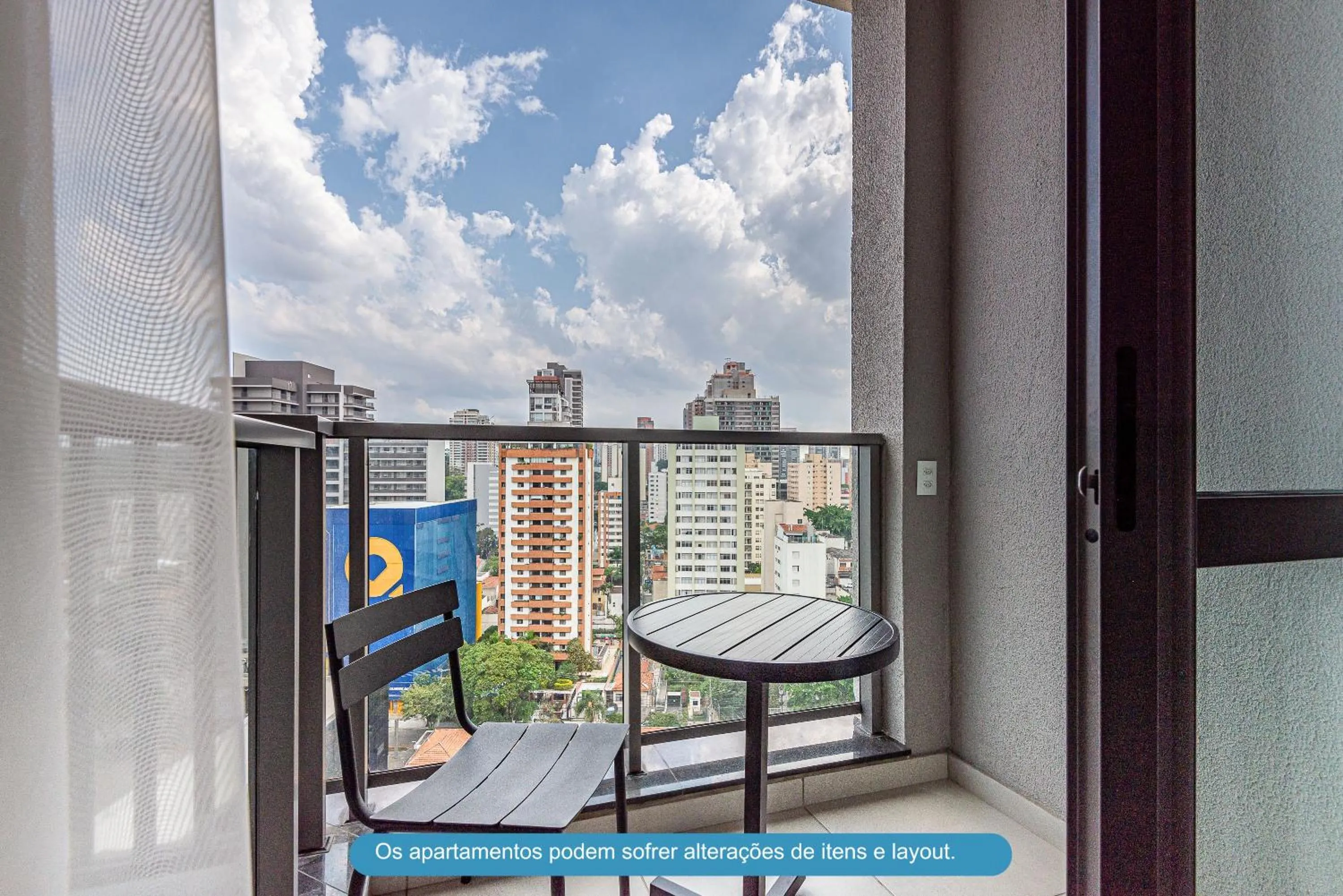 Balcony/Terrace in Roomo Transamerica SP Brooklin 370