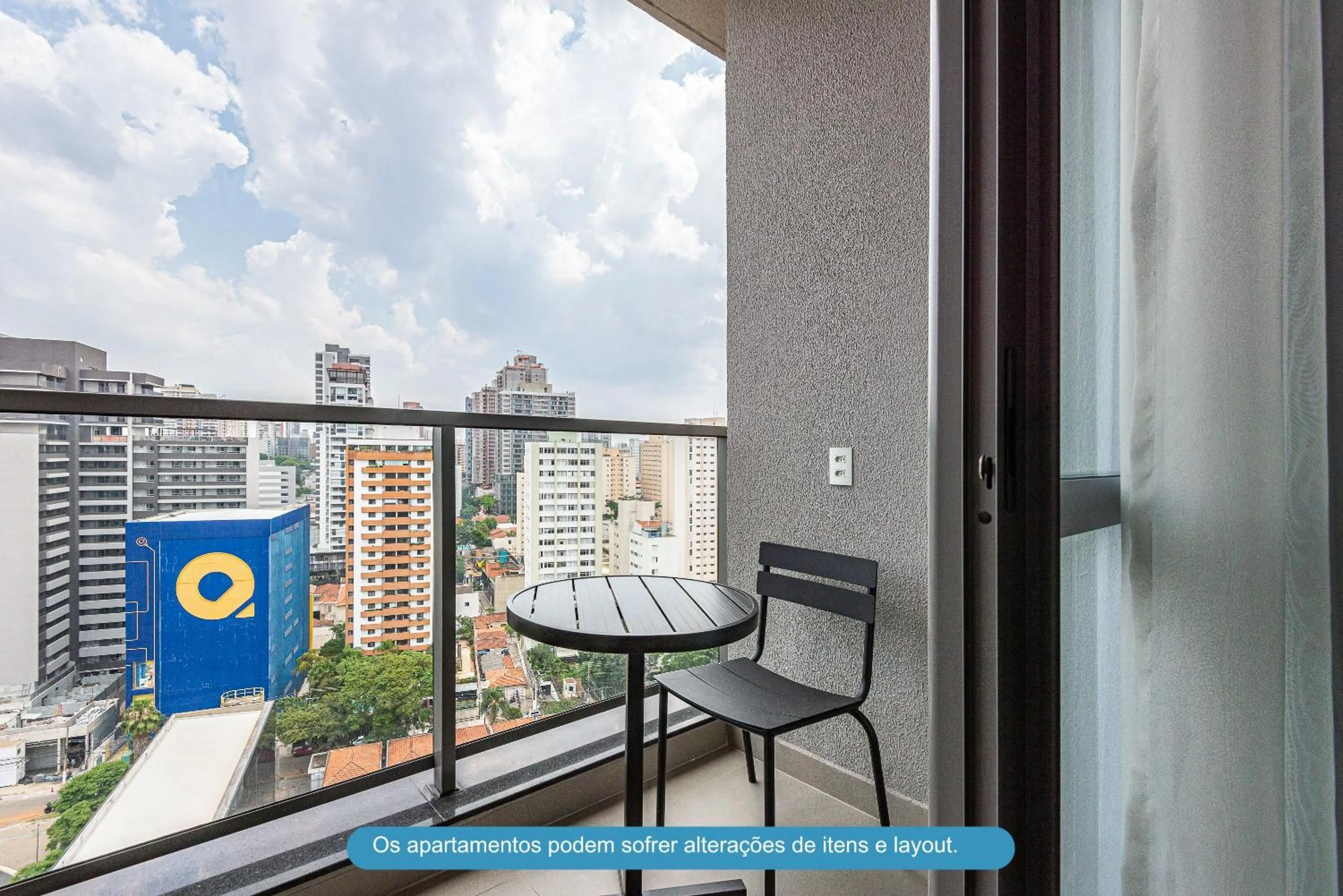 Balcony/Terrace in Roomo Transamerica SP Brooklin 370