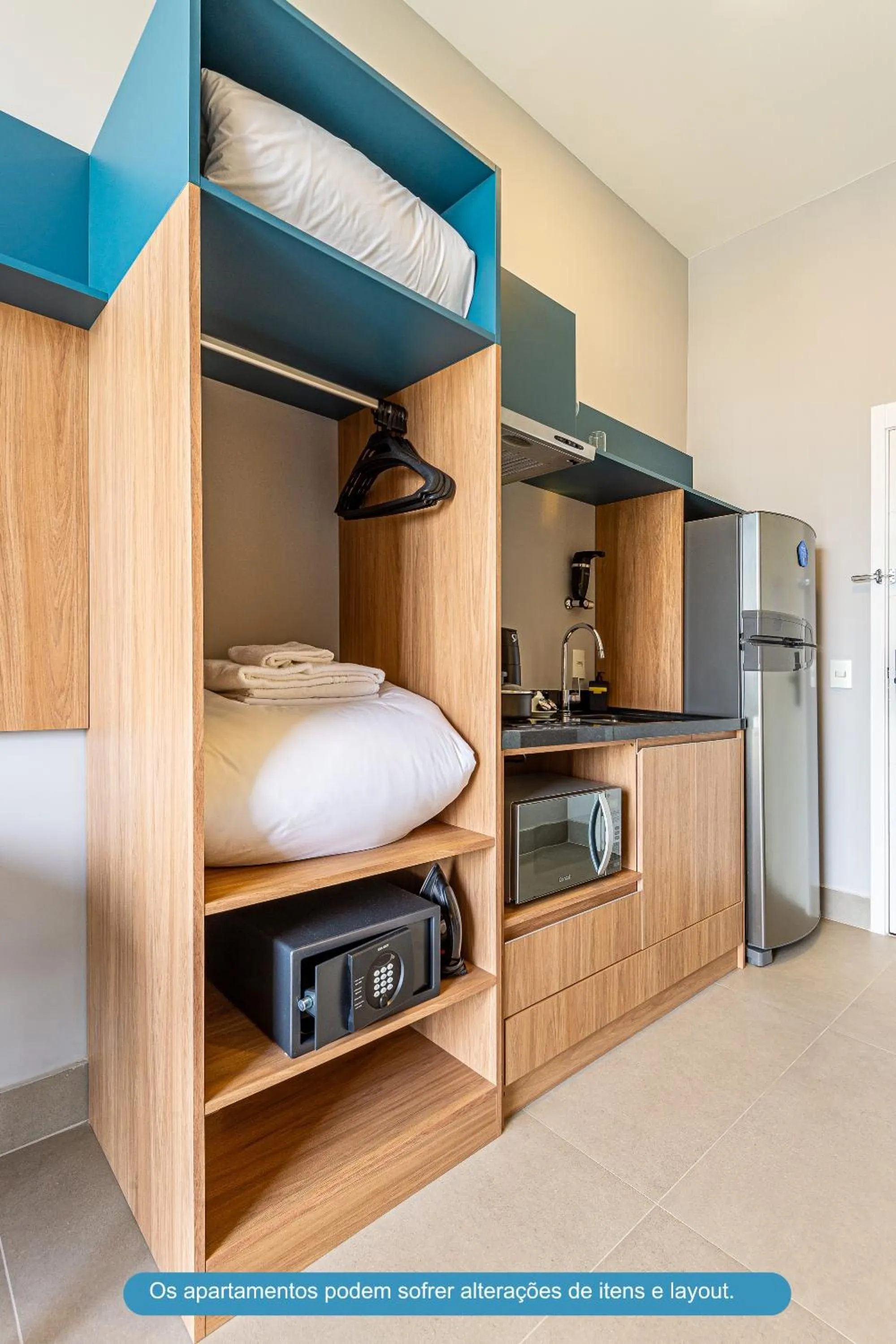 Kitchen or kitchenette, Bed in Roomo Transamerica SP Brooklin 370