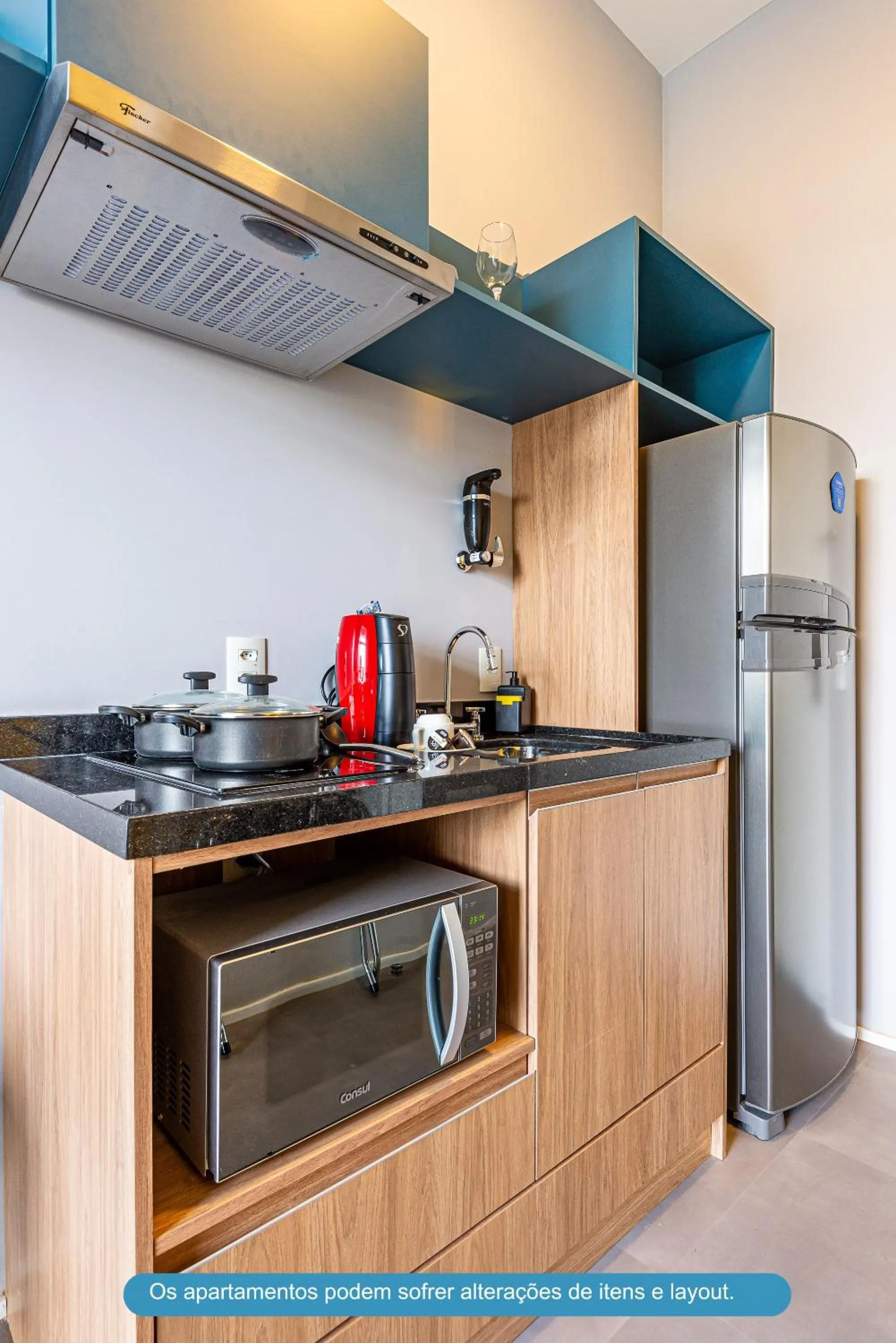 Kitchen or kitchenette in Roomo Transamerica SP Brooklin 370