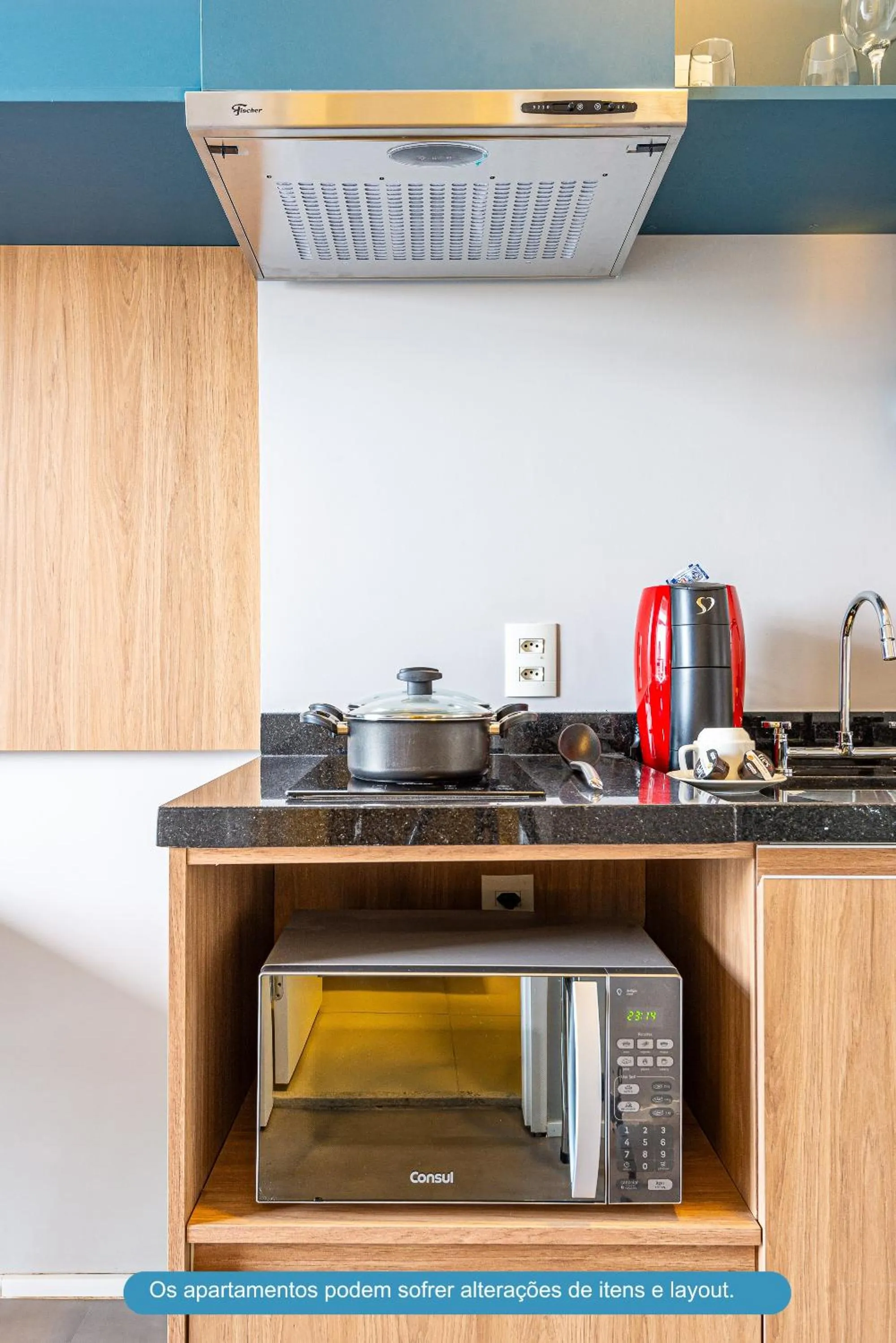 Kitchen or kitchenette in Roomo Transamerica SP Brooklin 370