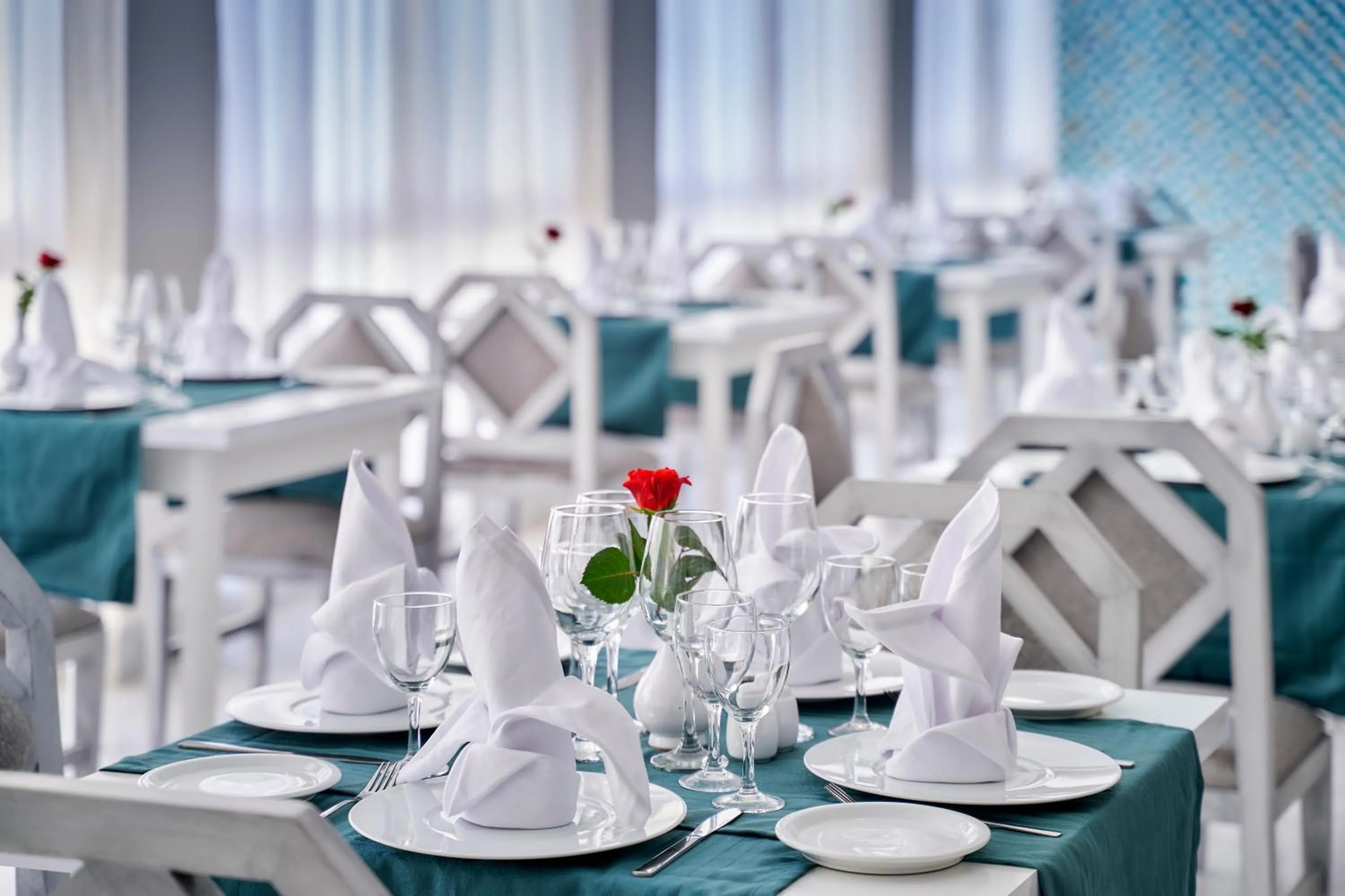 Restaurant/places to eat in Nahrawess Resort & Thalasso