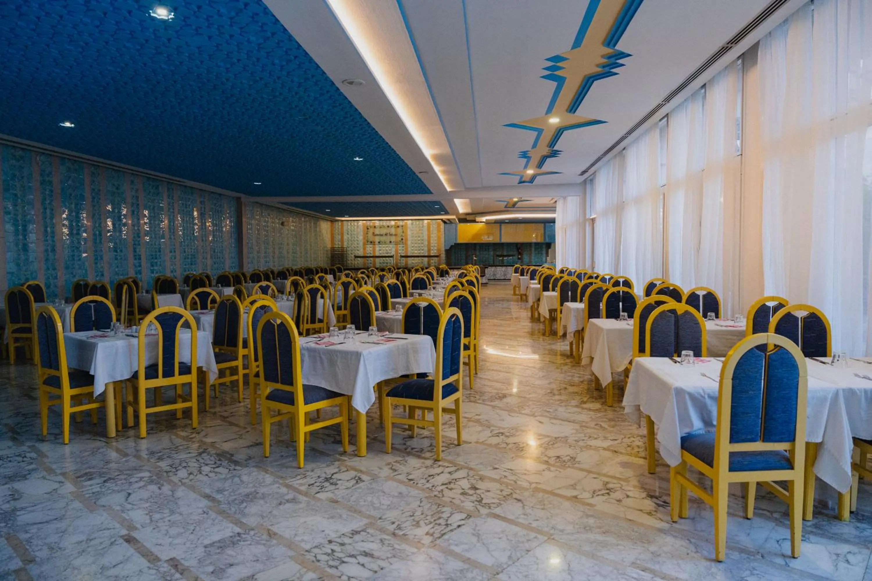 Restaurant/places to eat in Nahrawess Resort & Thalasso