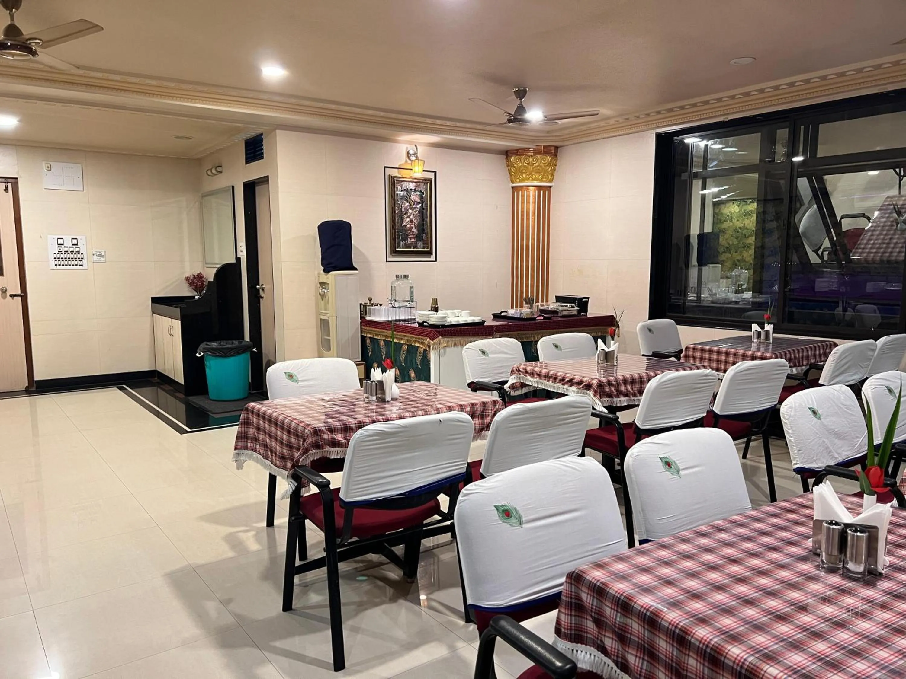 Restaurant/places to eat in The Grand Krishna Rooms